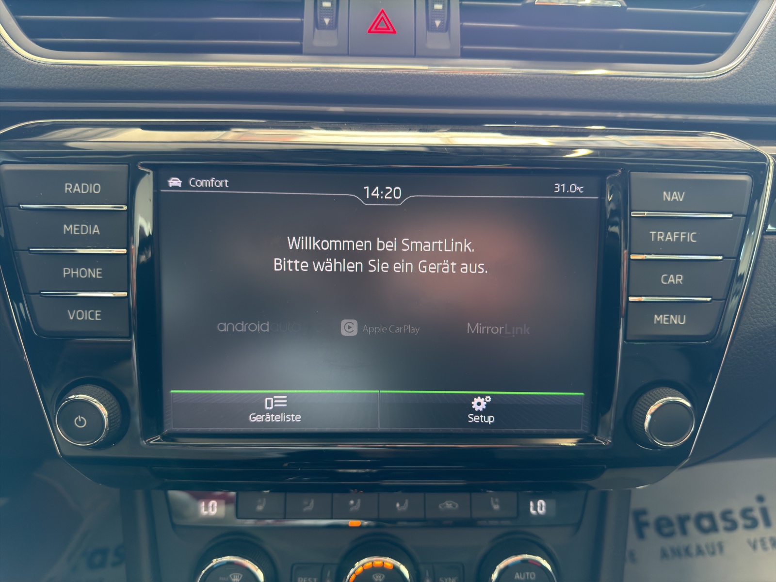 SKODA Superb Combi 2.0 TSI L&K DSG 4x4-image-26