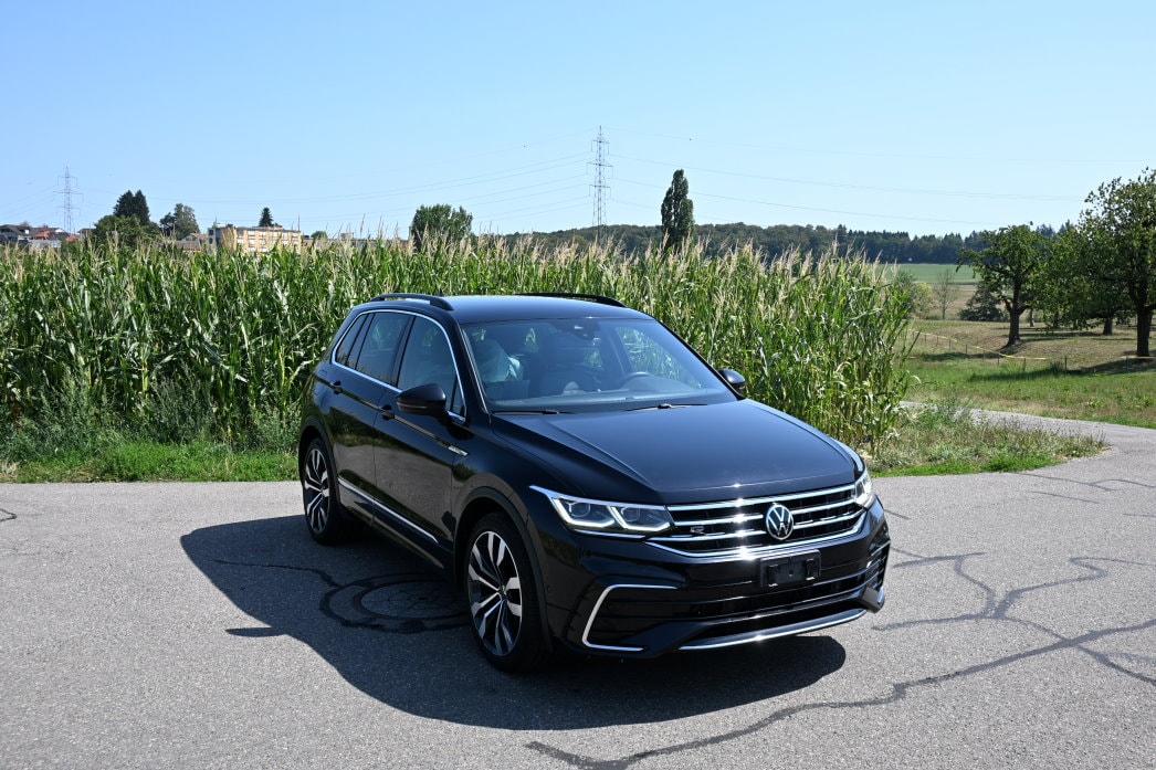 VW Tiguan 2.0 TDI SCR R-Line 4Motion DSG-image-1