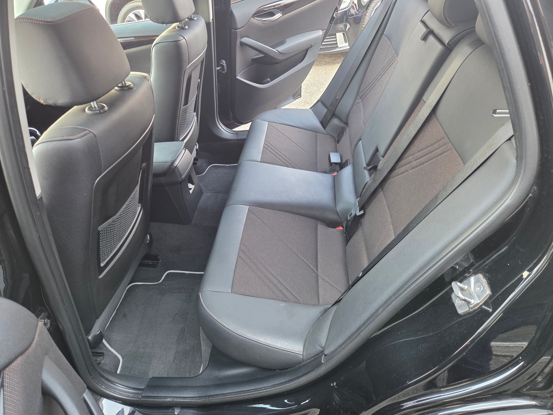 BMW X1 xDrive 20d xLine Steptronic-image-14
