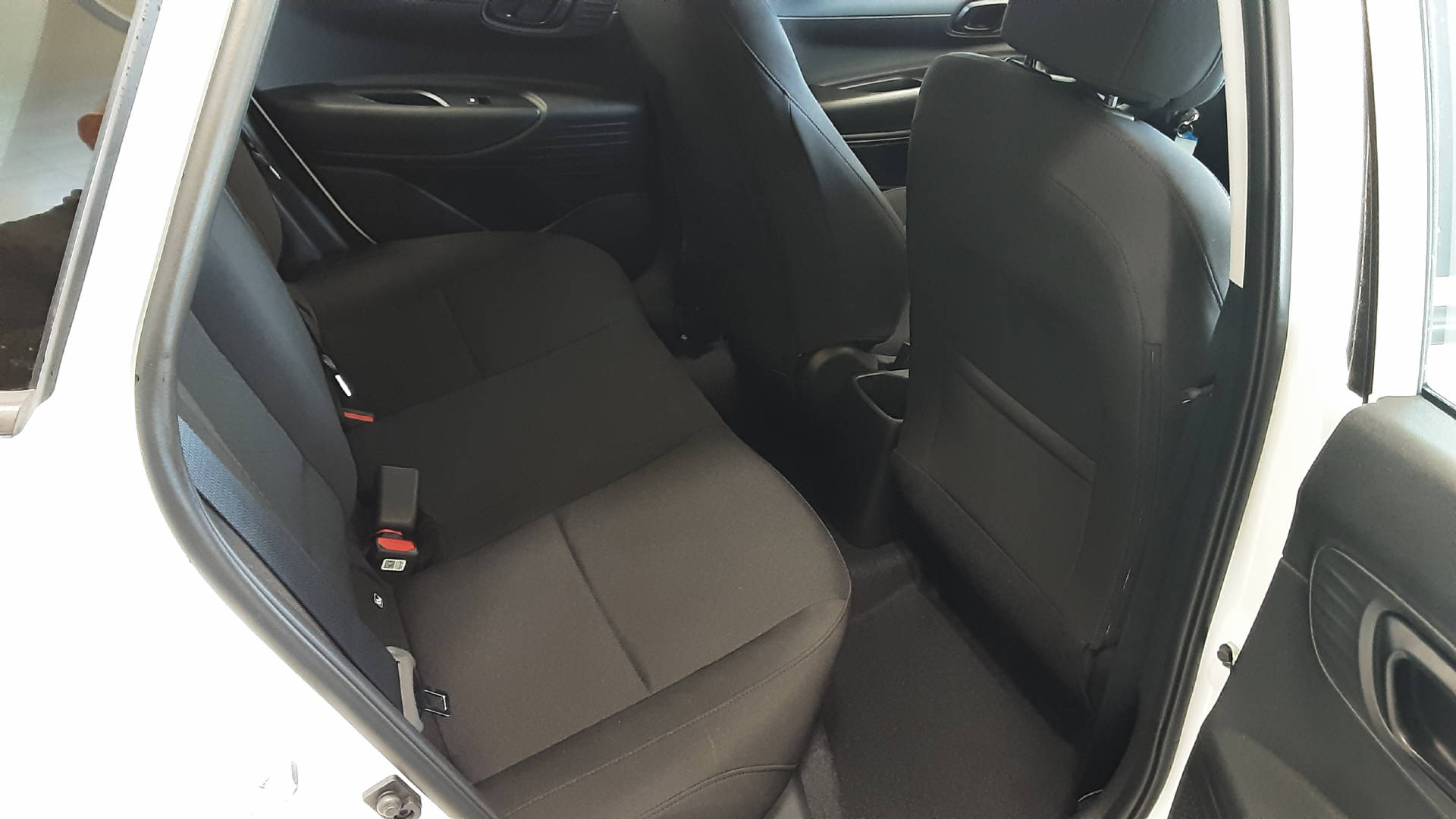 HYUNDAI i20 1.0 T-GDi Origo-image-15
