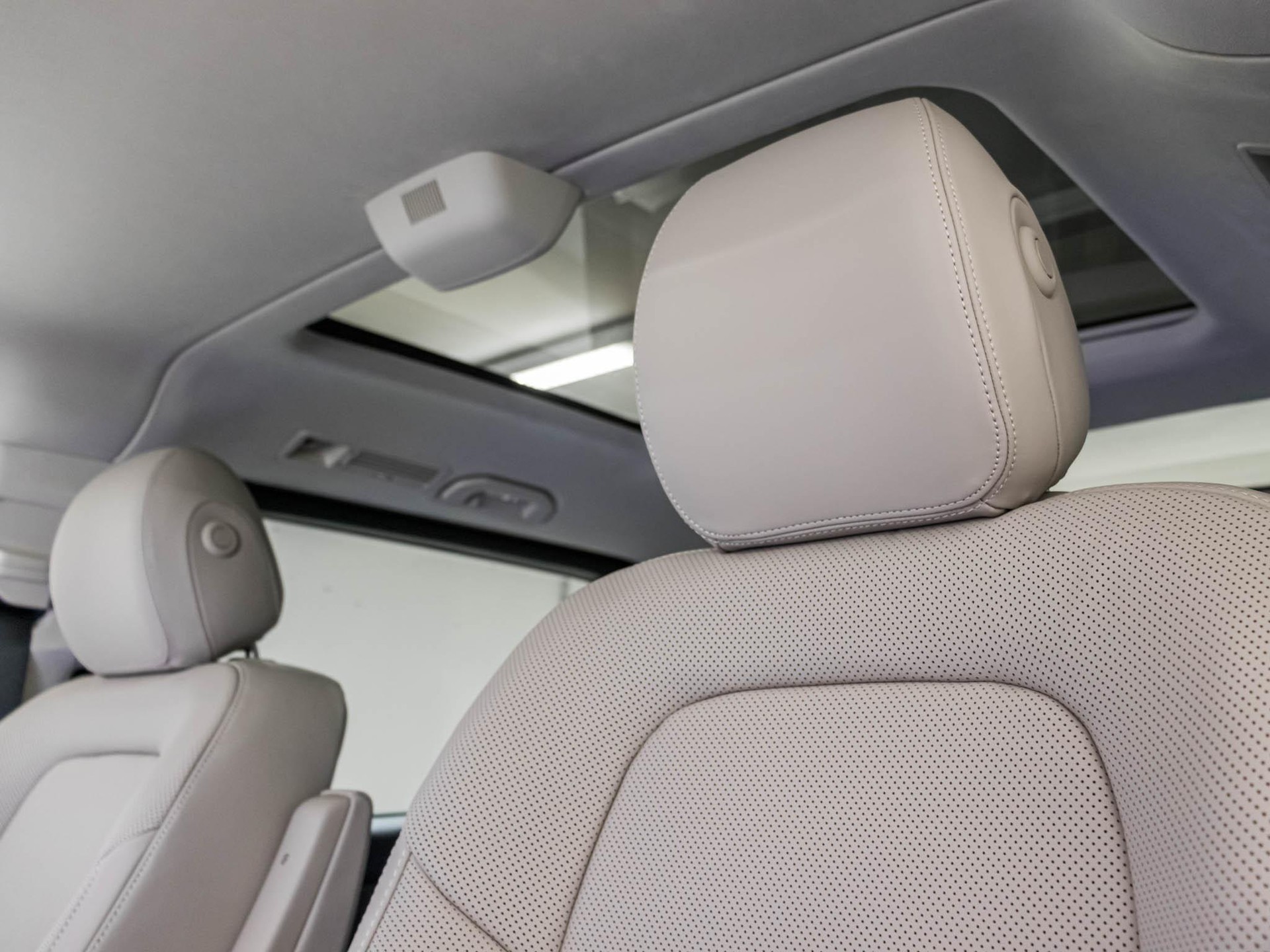 MERCEDES-BENZ V 300 d 4MATIC EXCLUSIVE Lang-image-9