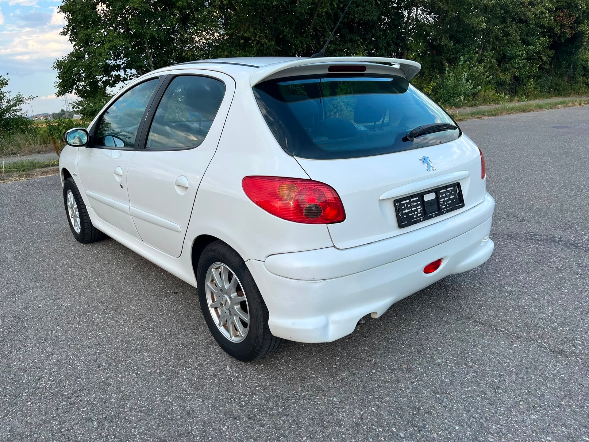 PEUGEOT 206 1.6 16V XS Premium-image-7