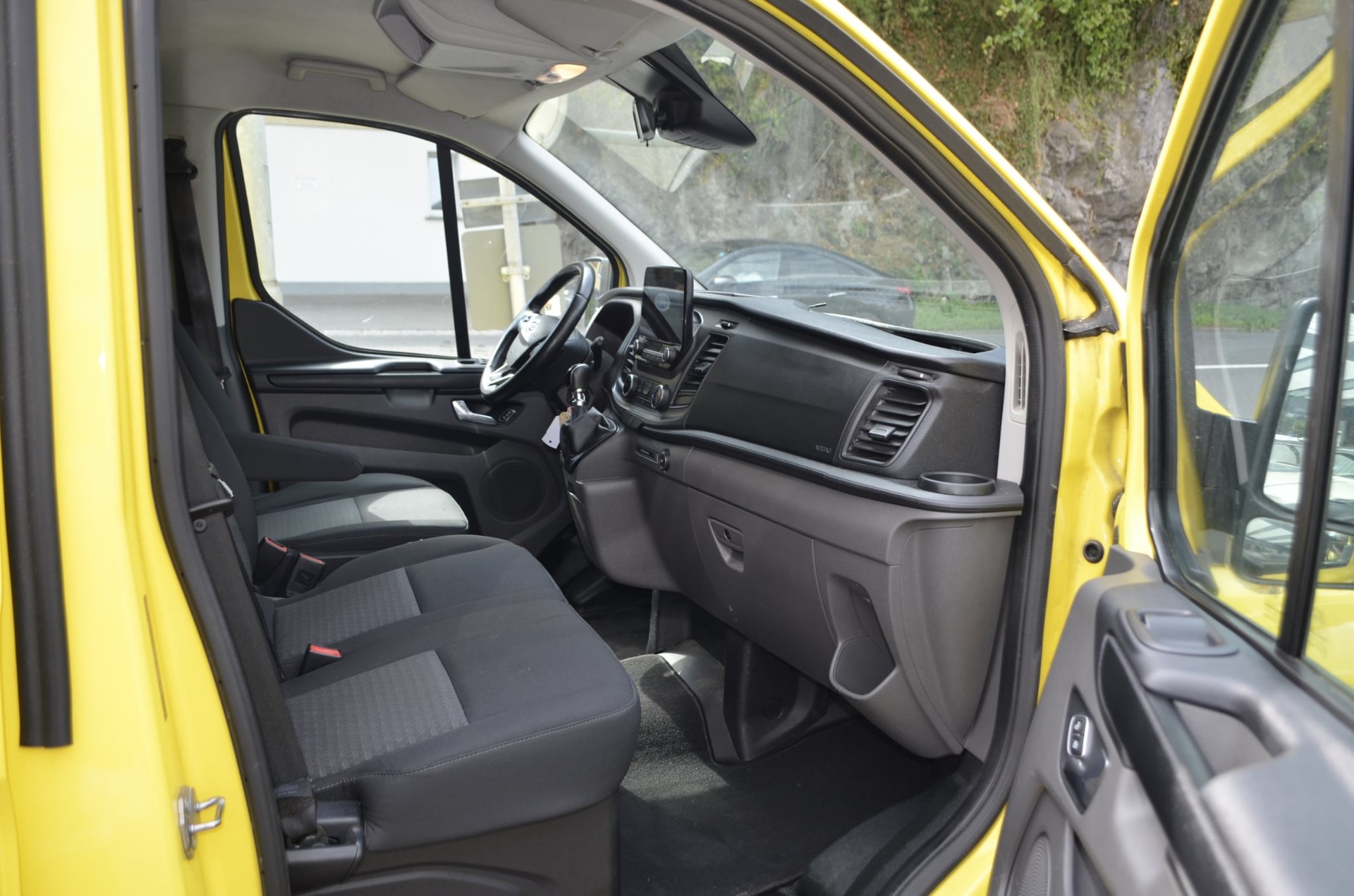 FORD Transit Custom Van 340 L2H1 Ambiente-image-6