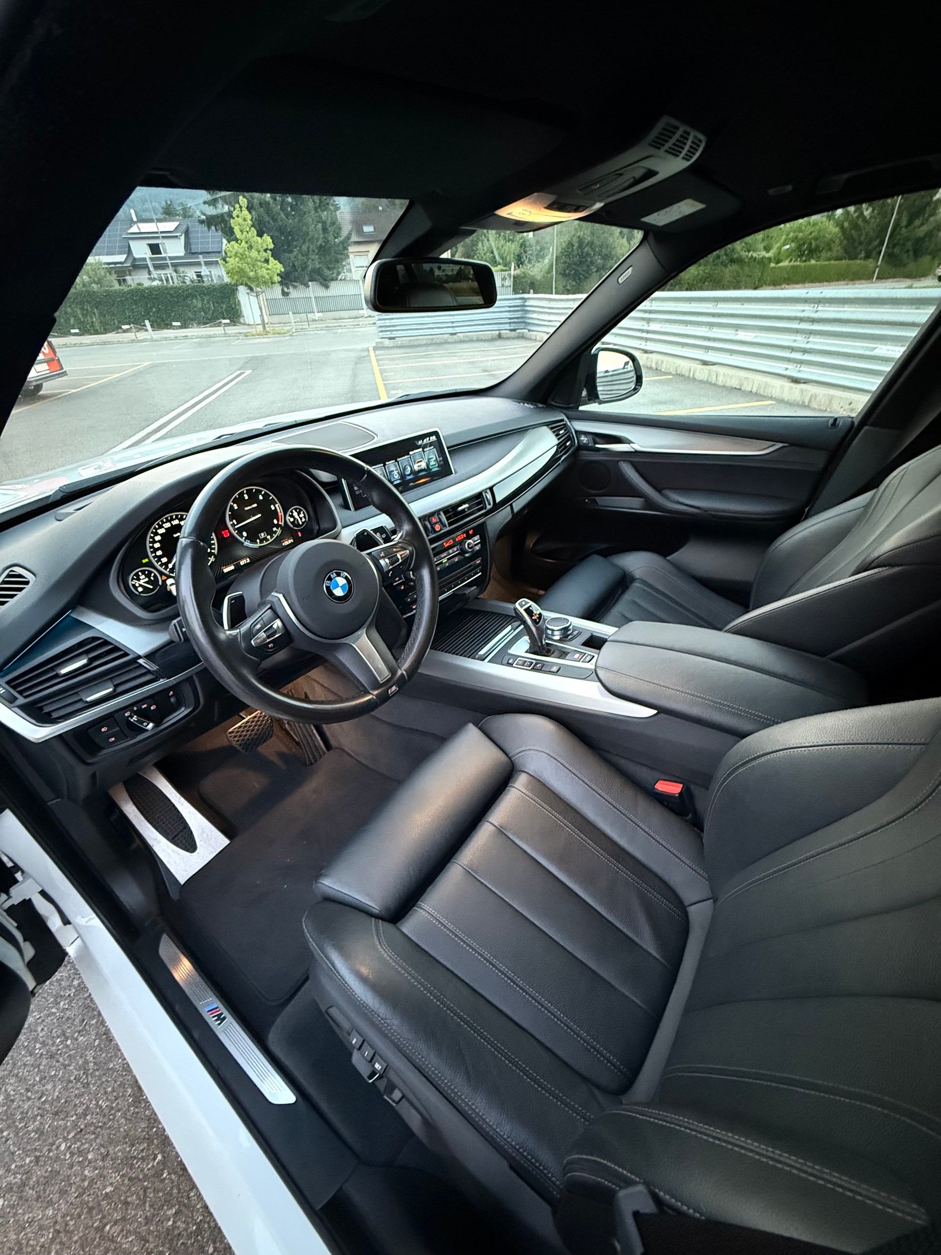 BMW 30d xDrive-image-5