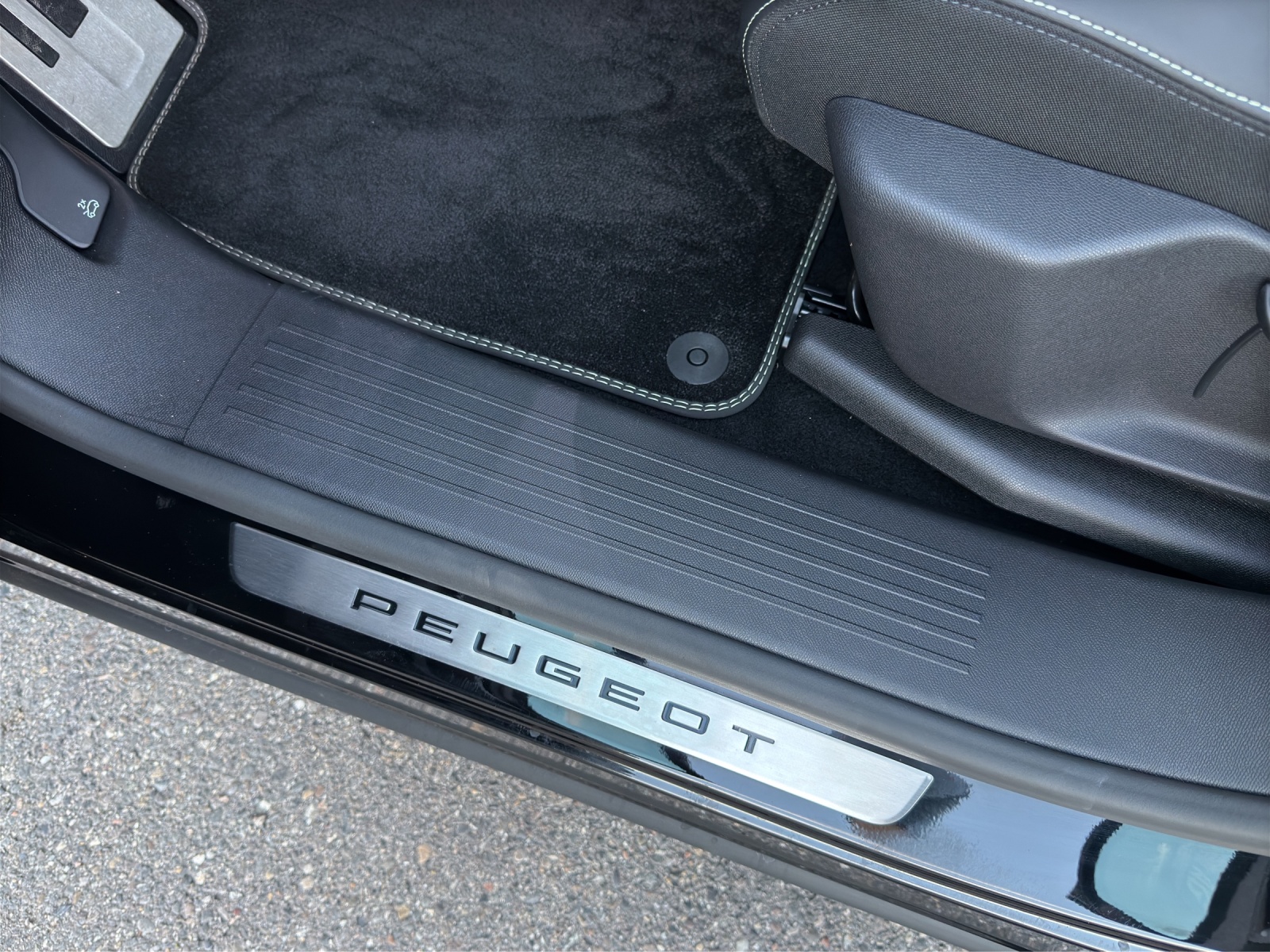 PEUGEOT 3008 145 e-DCS6 Hybrid GT-image-20