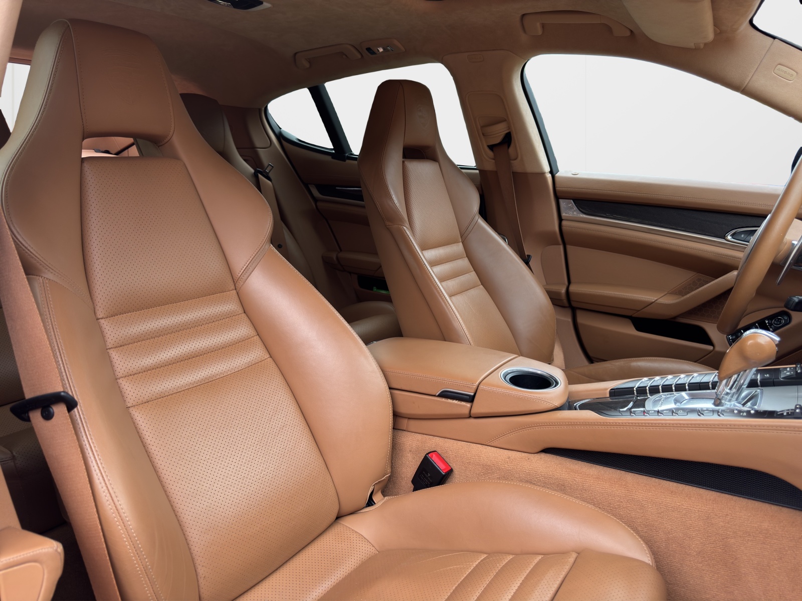 PORSCHE Panamera GTS 4.8 PDK-image-13