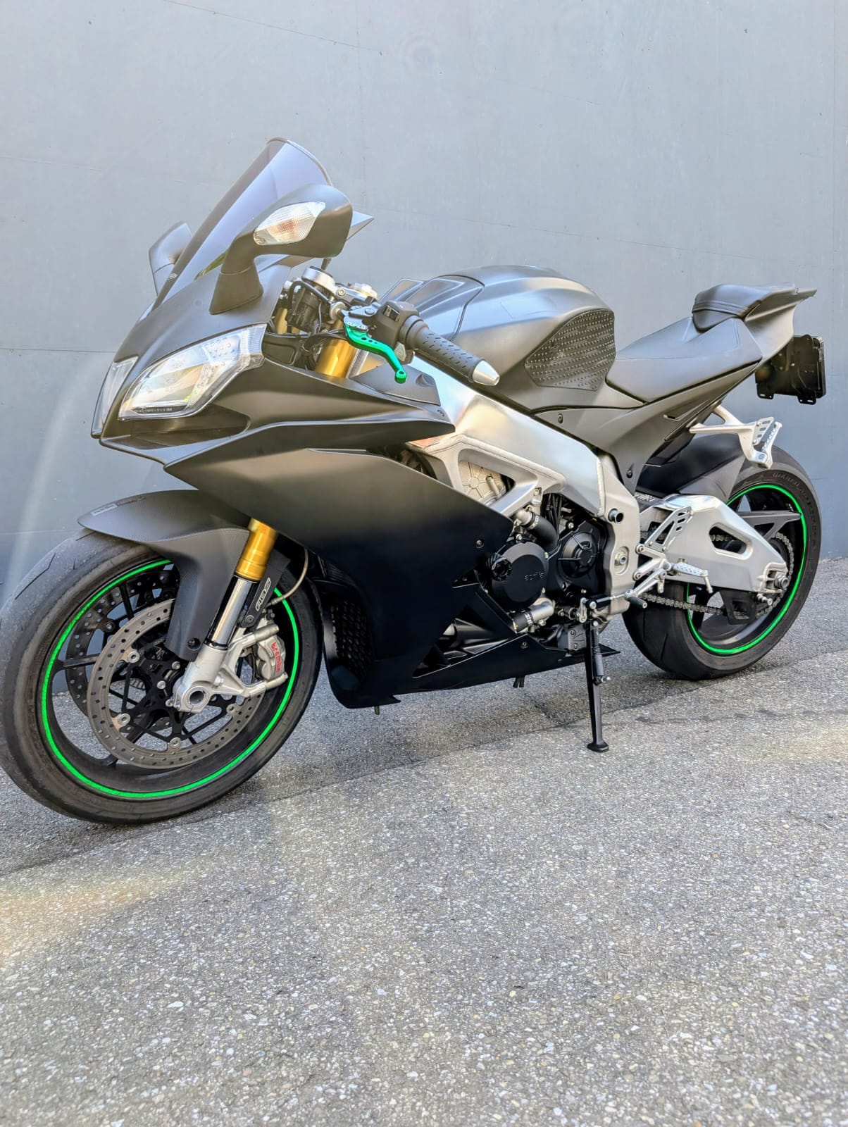 APRILIA RSV4 R APRC