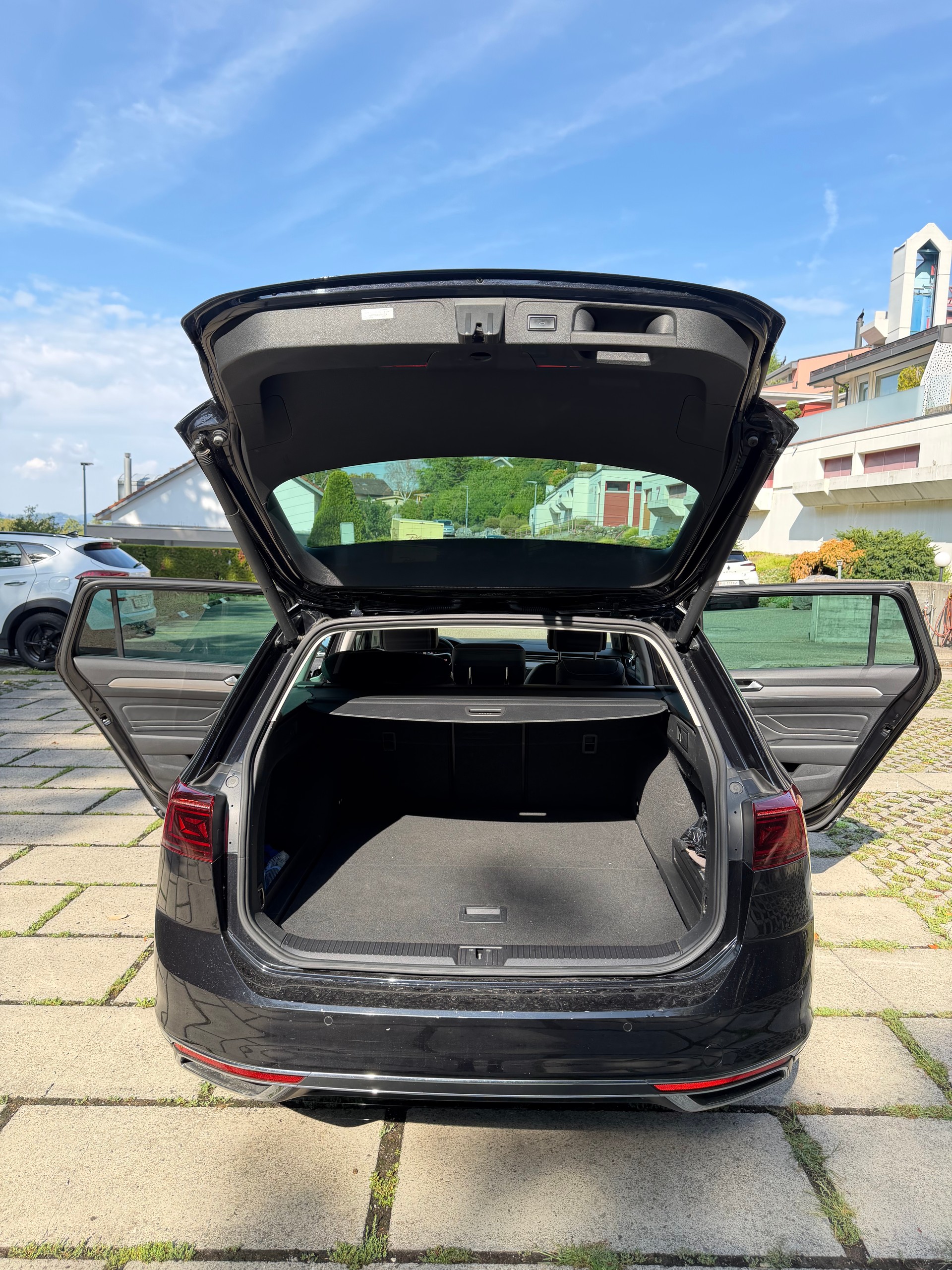 VW Variant Elegance PA-image-2