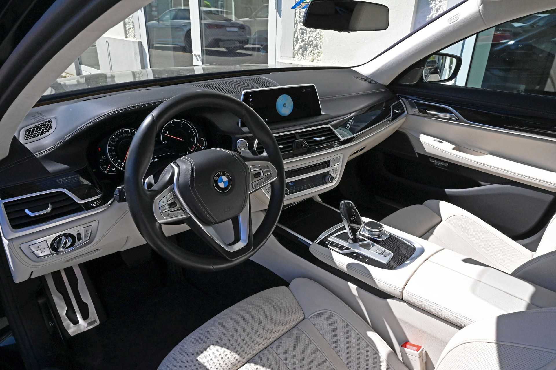 BMW 740d xDrive Steptronic-image-8