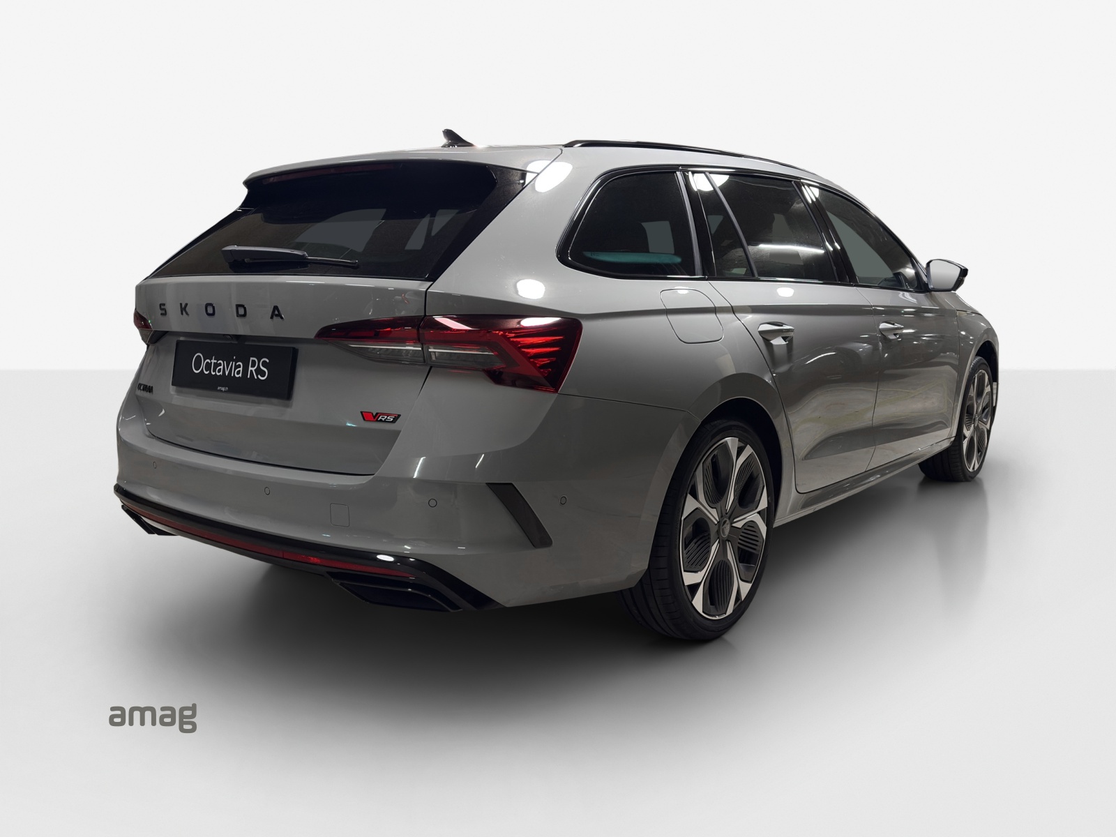 SKODA Octavia Combi 2.0 TSI DSG RS-image-4