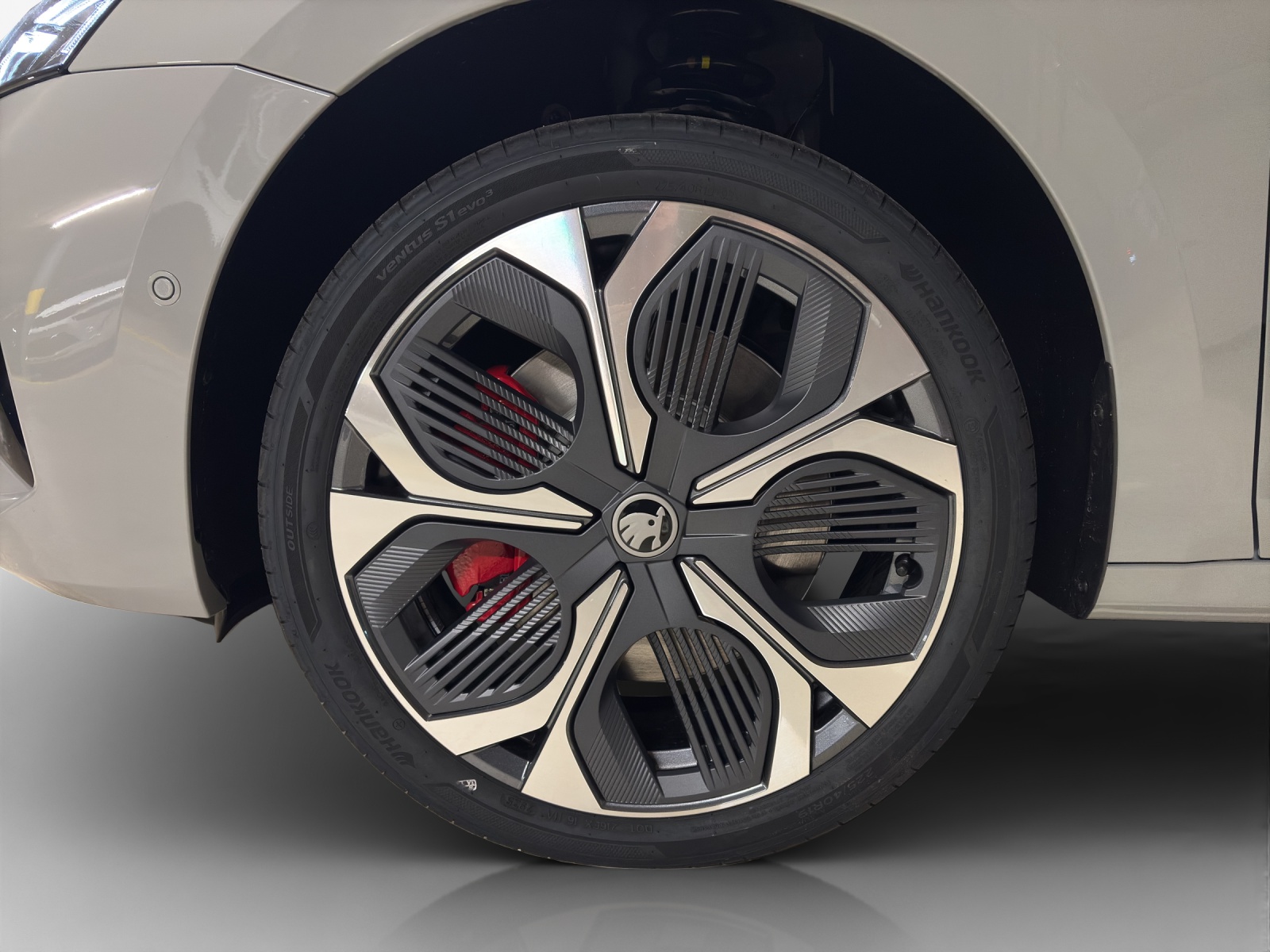 SKODA Octavia Combi 2.0 TSI DSG RS-image-13