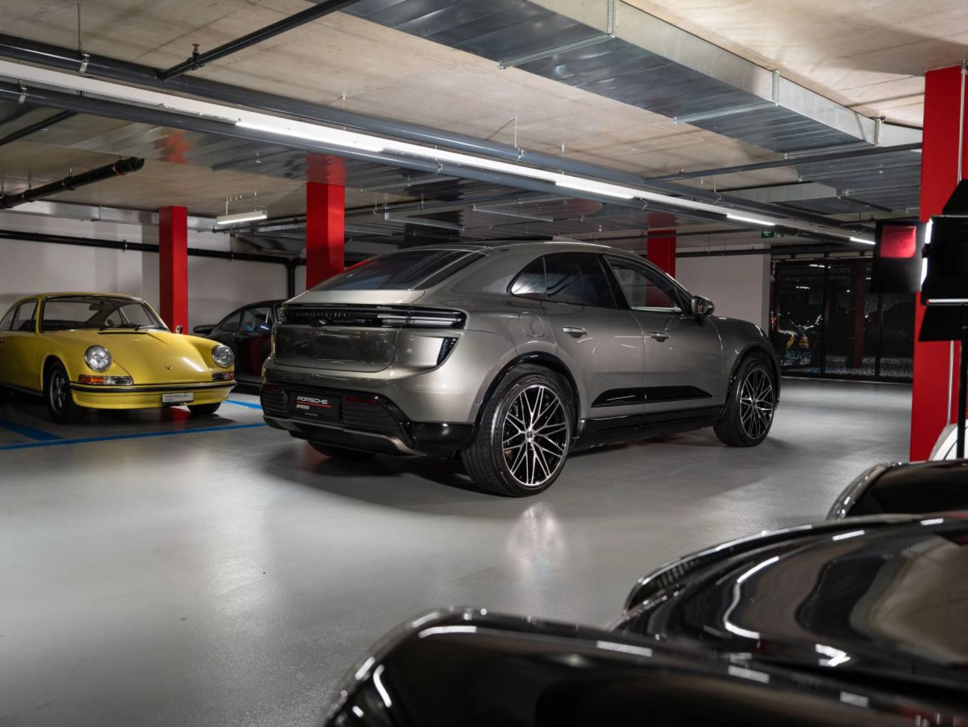 PORSCHE Macan Turbo-image-5