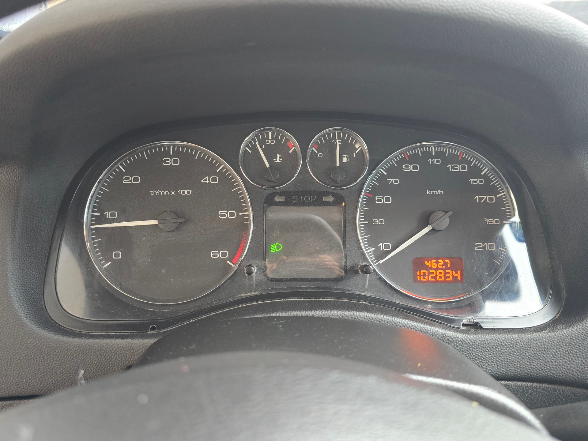 PEUGEOT 307 2.0 HDI XS-image-8
