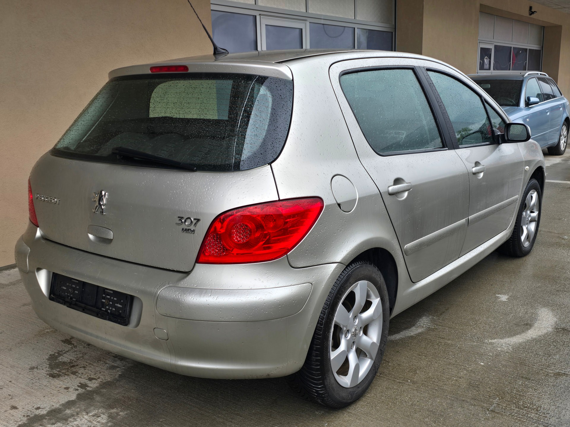 PEUGEOT 307 2.0 HDI XS-image-2