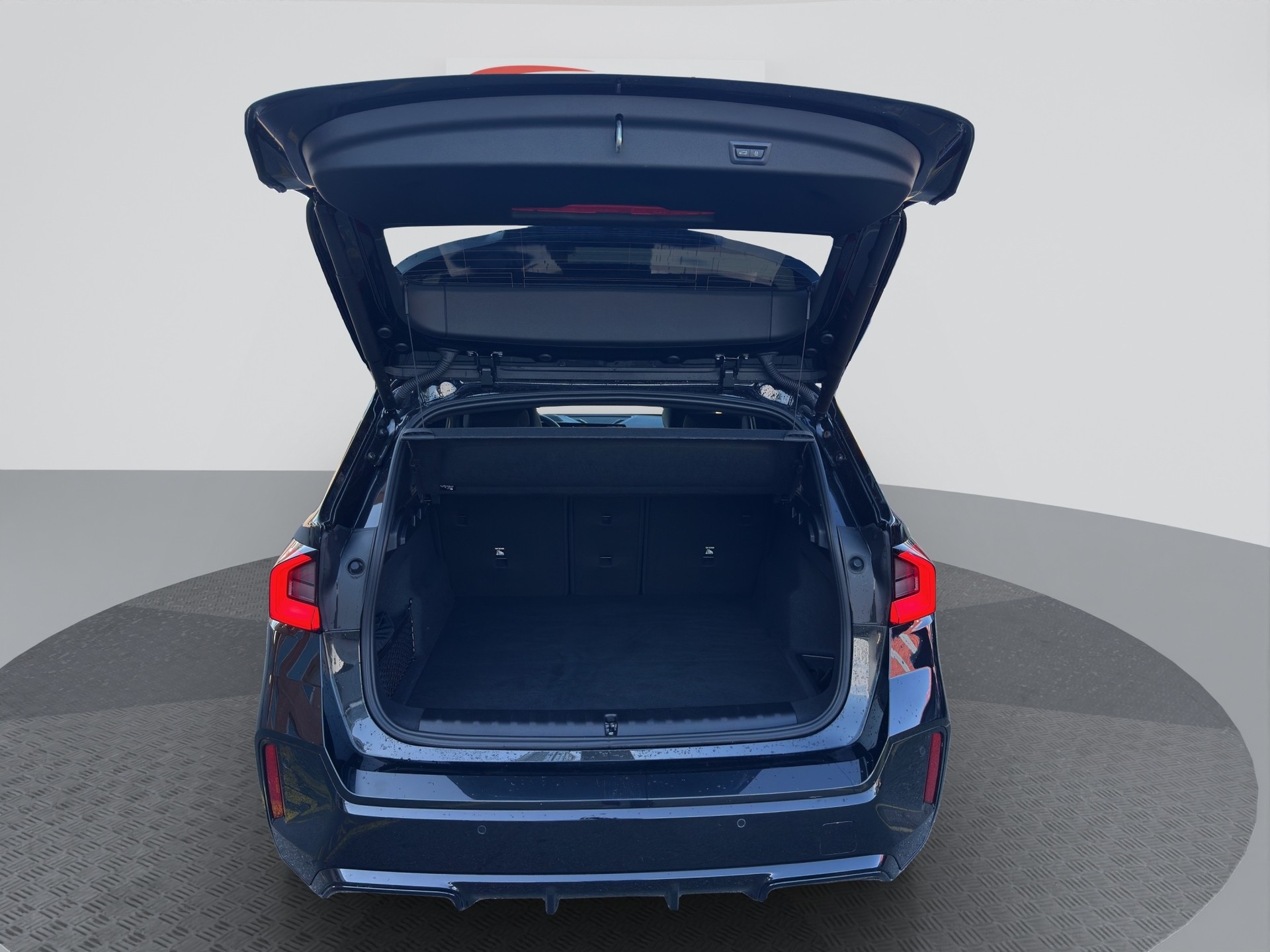 BMW X1 xDrive 23d M Sport Pro Shadow Line-image-14