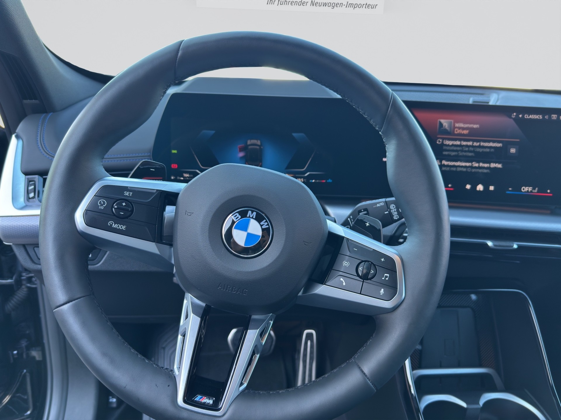 BMW X1 xDrive 23d M Sport Pro Shadow Line-image-7