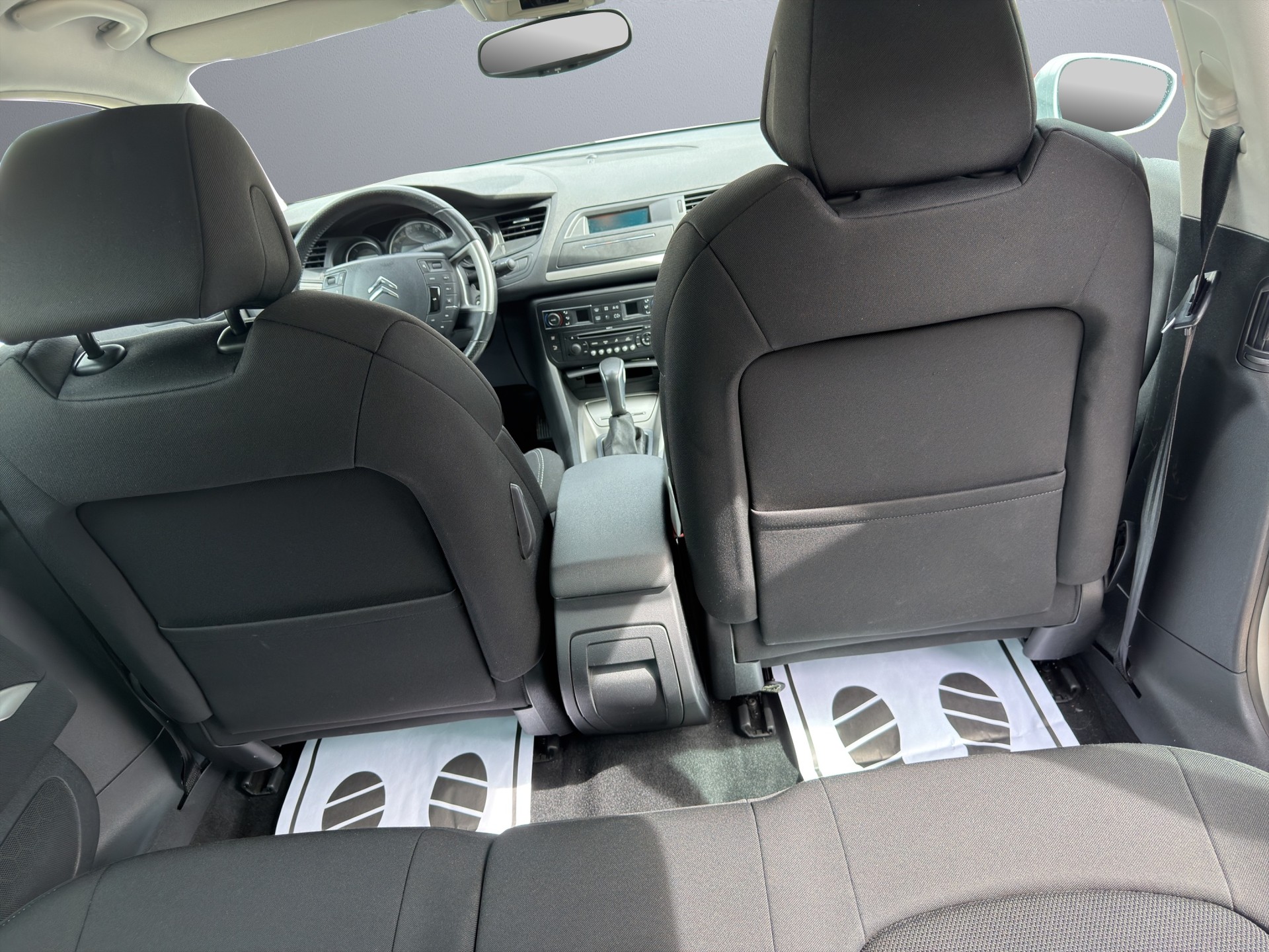 CITROEN C5 Berline 2.0i Dynamique+ Automatic-image-12