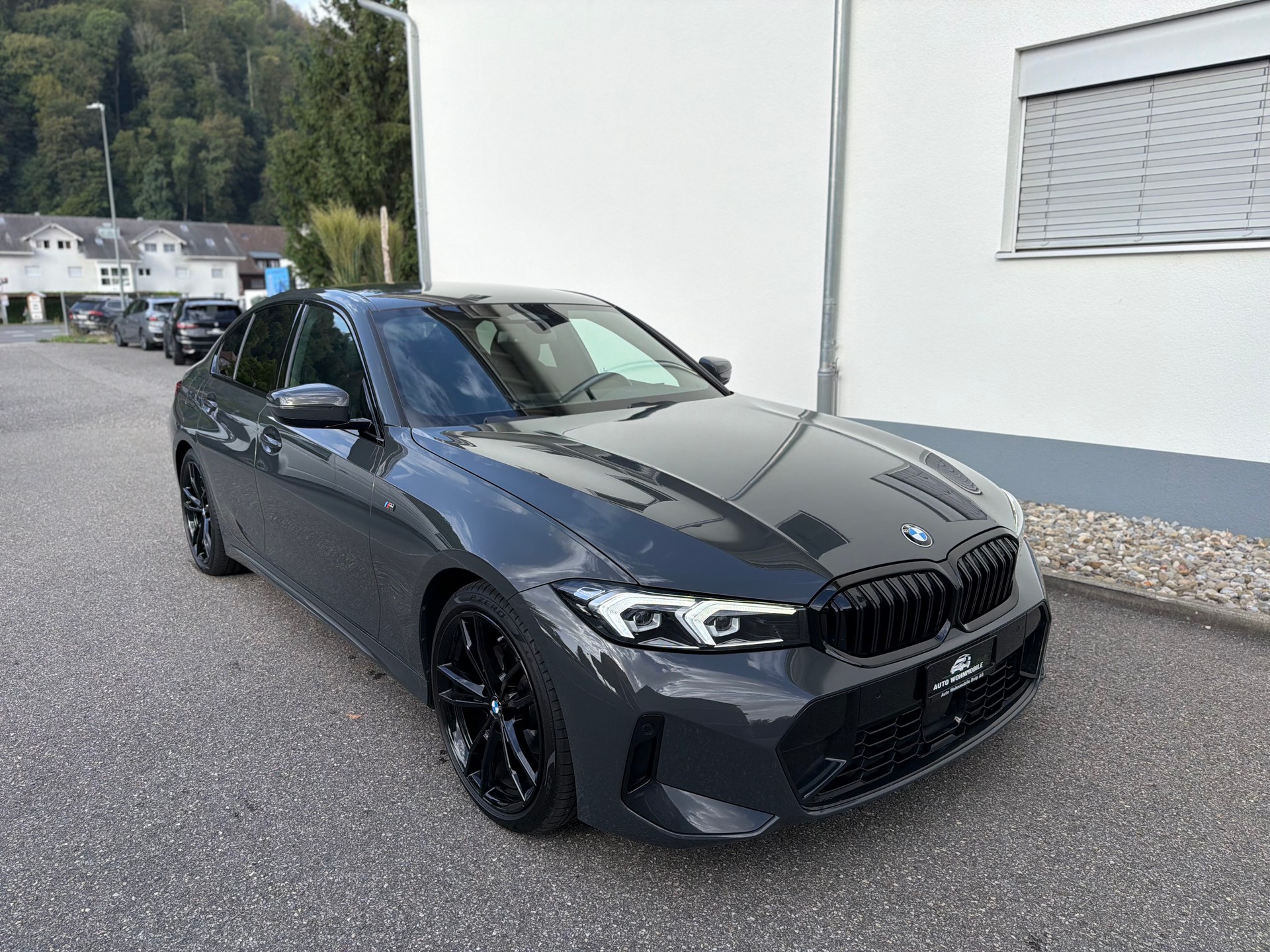 BMW 320d xDrive 48V Steptronic M Sport-image-2