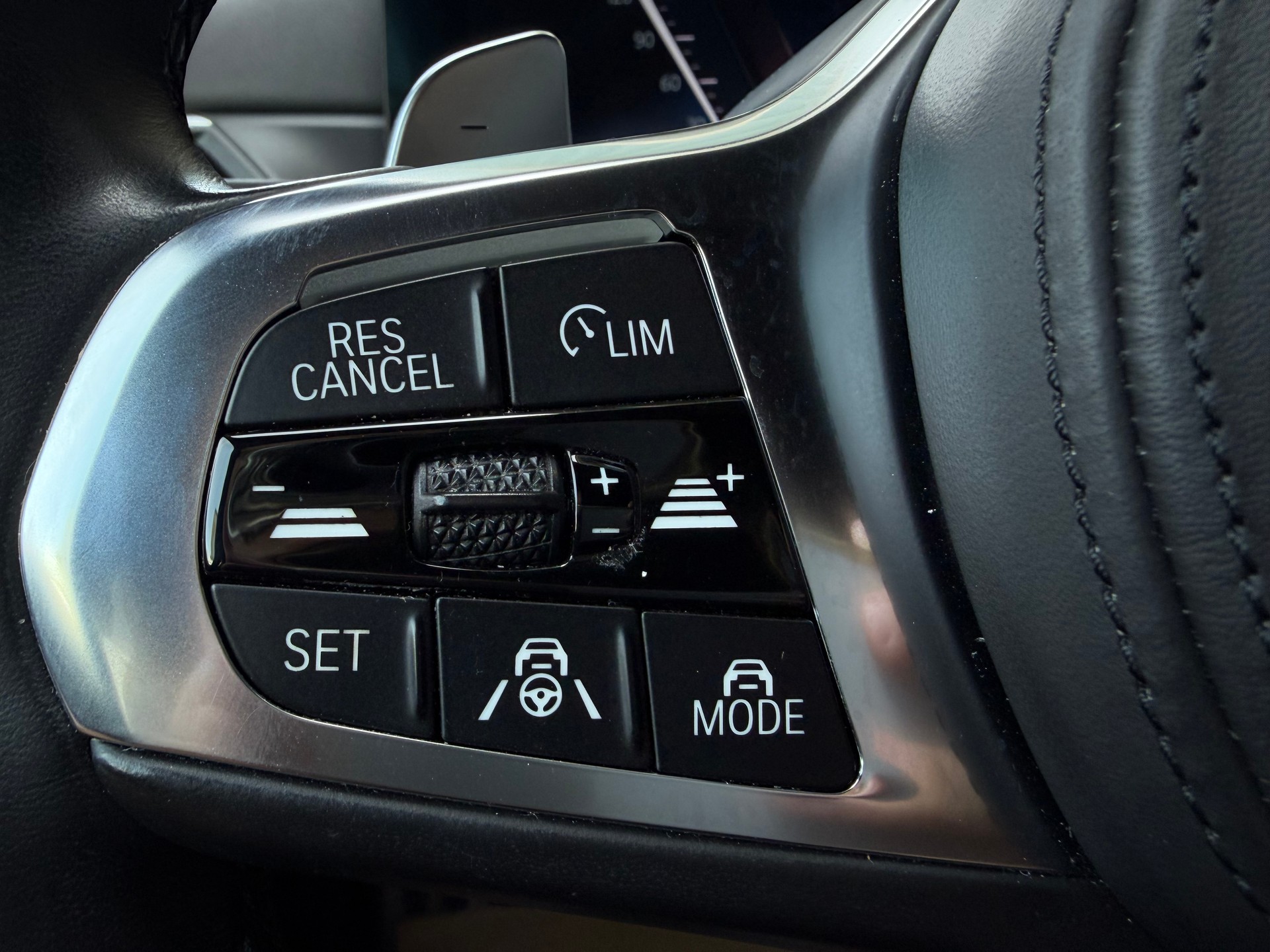 BMW 320d xDrive 48V Steptronic M Sport-image-20