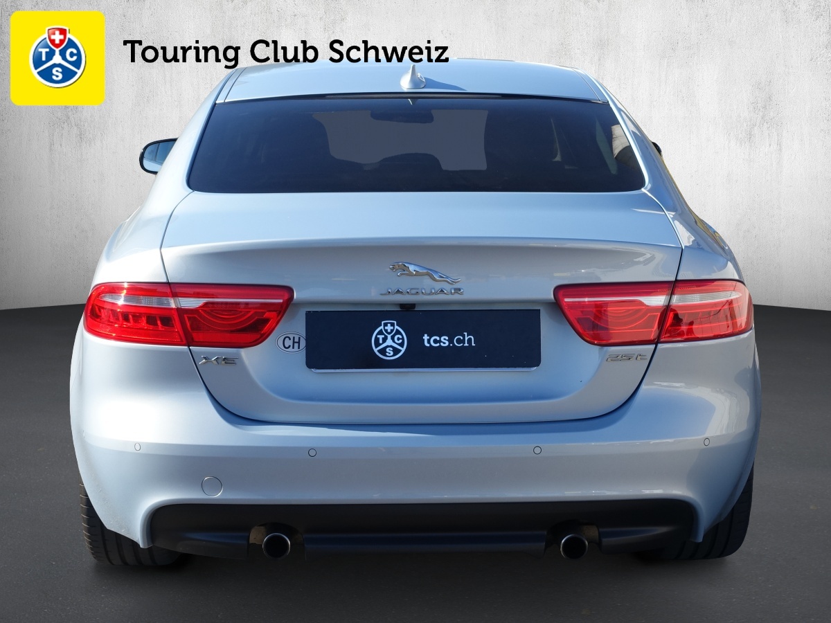 JAGUAR XE 25t 2.0 Portfolio Automatic-image-3
