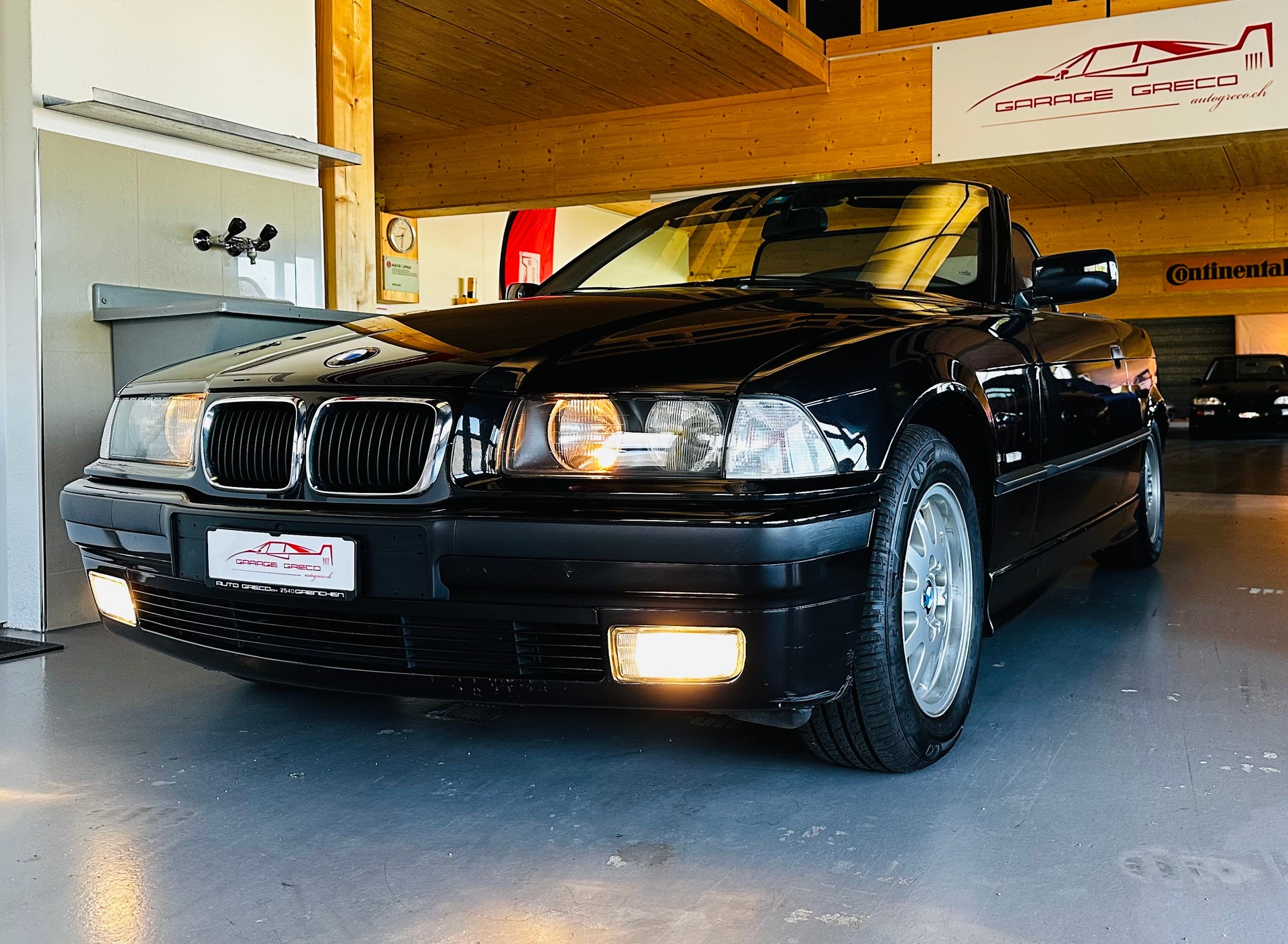 BMW 320i Cabrio "HANDSCHALTUNG"-image-3