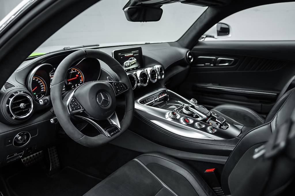 MERCEDES-BENZ AMG GT-image-1