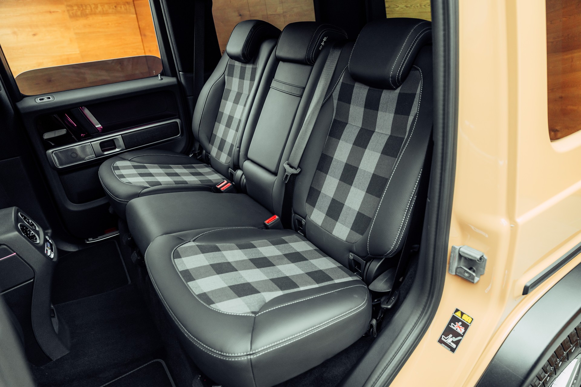 MERCEDES-BENZ G 450d STRONGER THAN THE 1980s-image-7
