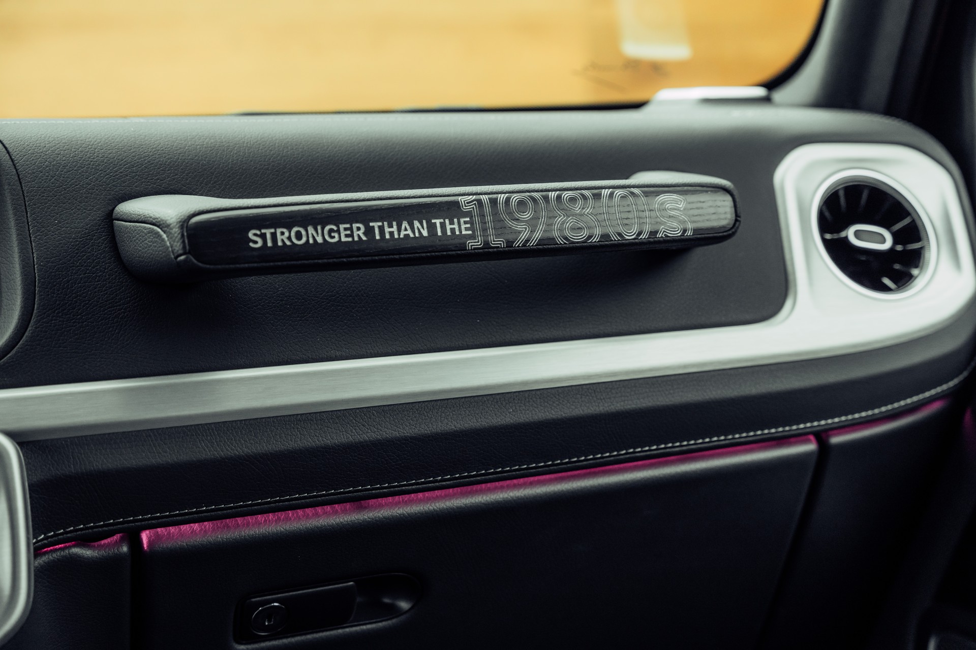 MERCEDES-BENZ G 450d STRONGER THAN THE 1980s-image-16