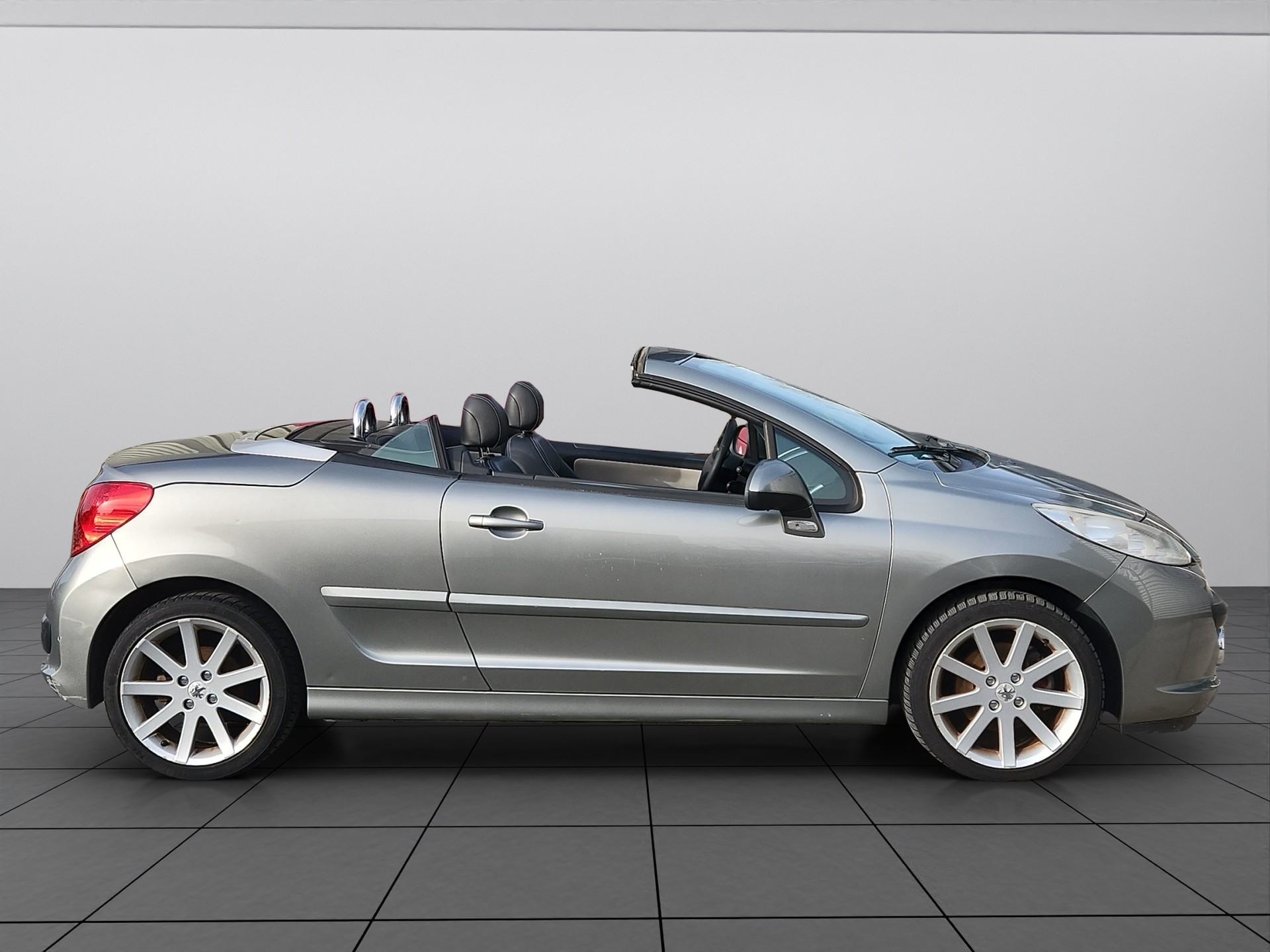 PEUGEOT 207 CC 1.6 16V Turbo Sport-image-3