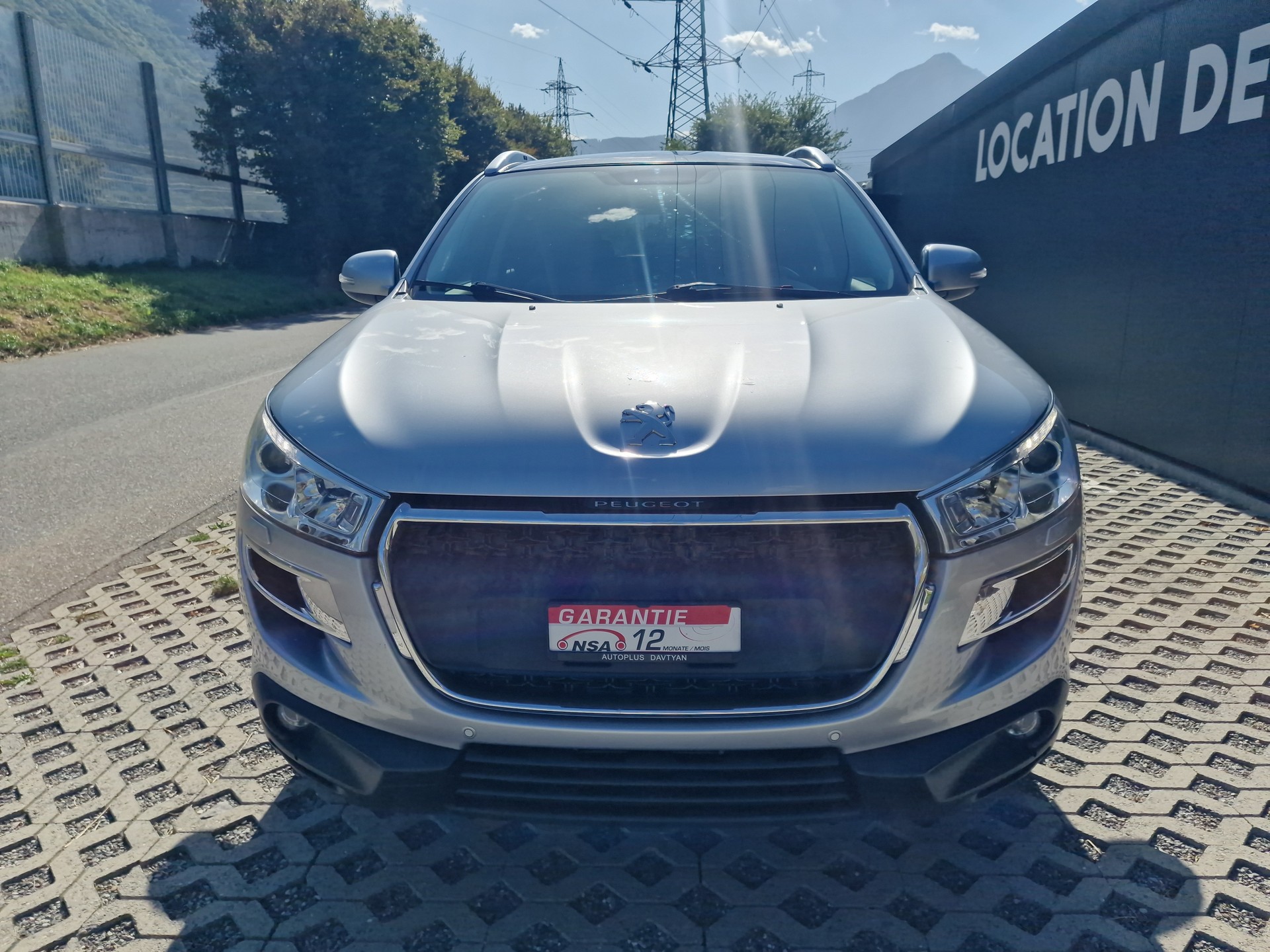 PEUGEOT 4008 1.8 HDi Allure 4WD-image-0
