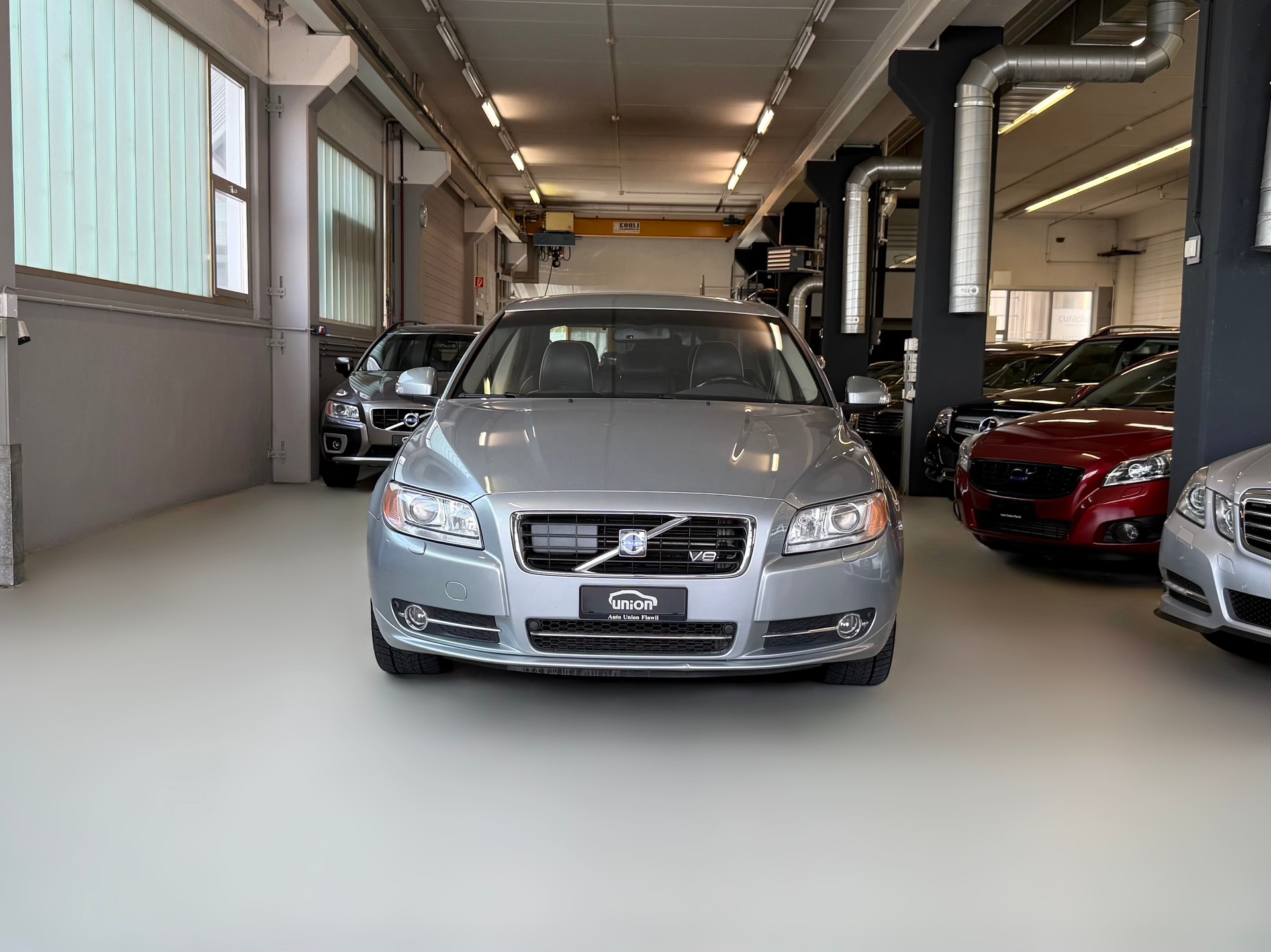 VOLVO S80 4.4 V8 AWD Executive Geartronic-image-2