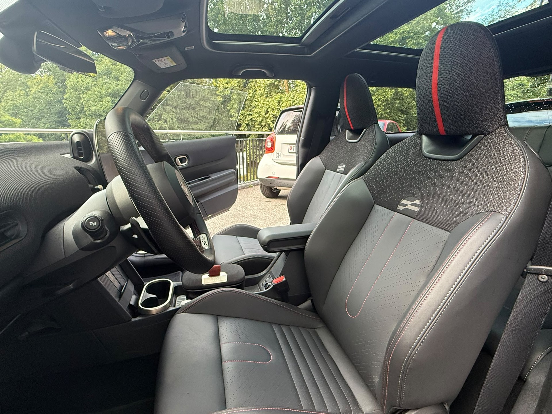 MINI Cooper John Cooper Works DKG-image-9