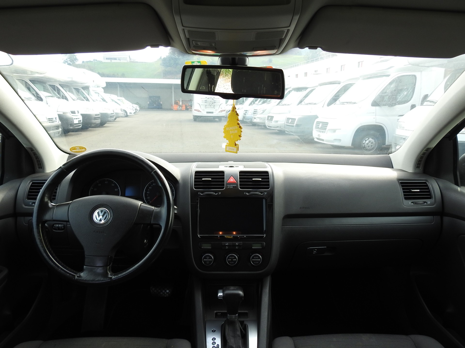 VW Golf 1.6 FSI Trendline-image-15