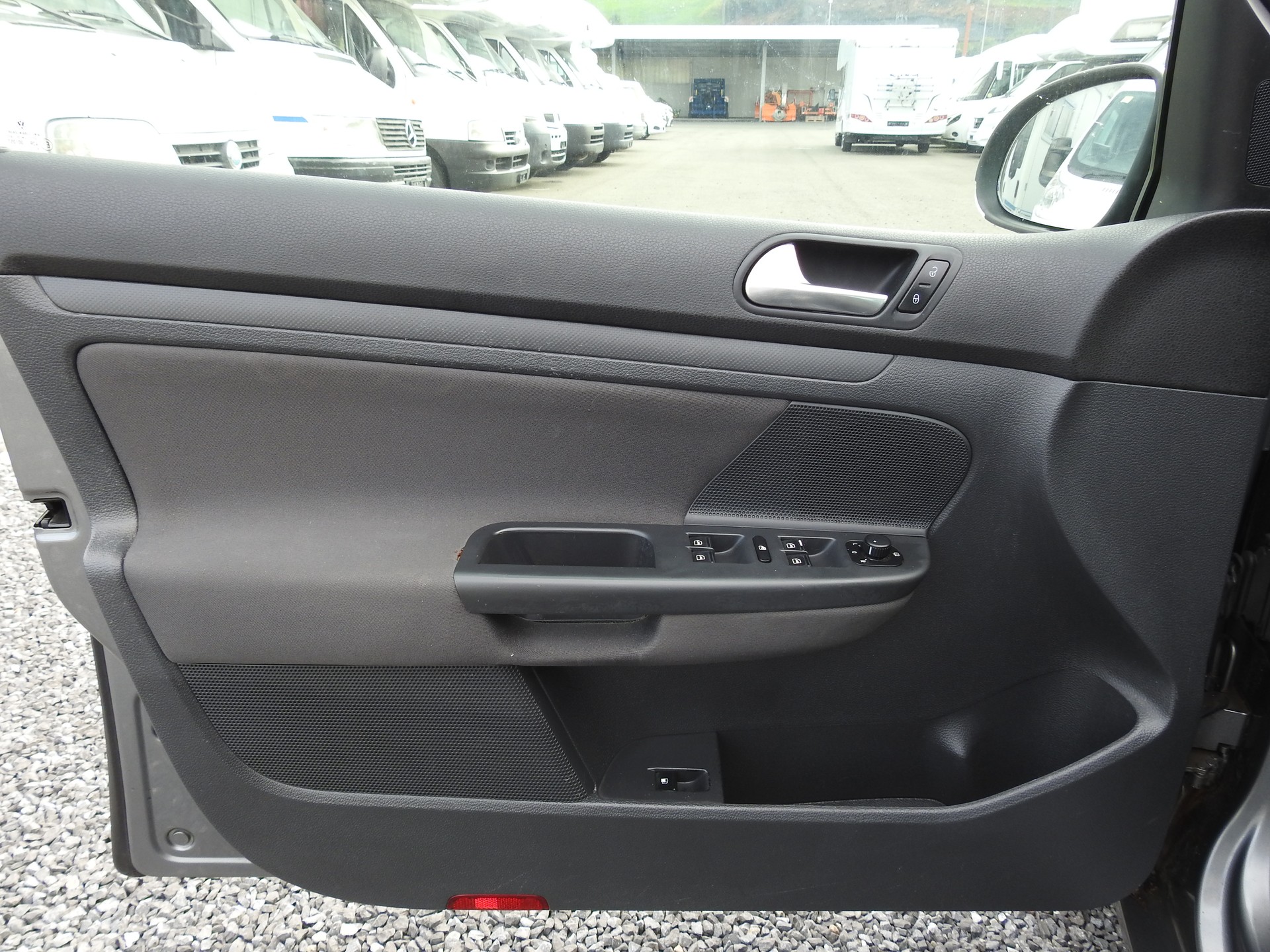 VW Golf 1.6 FSI Trendline-image-10