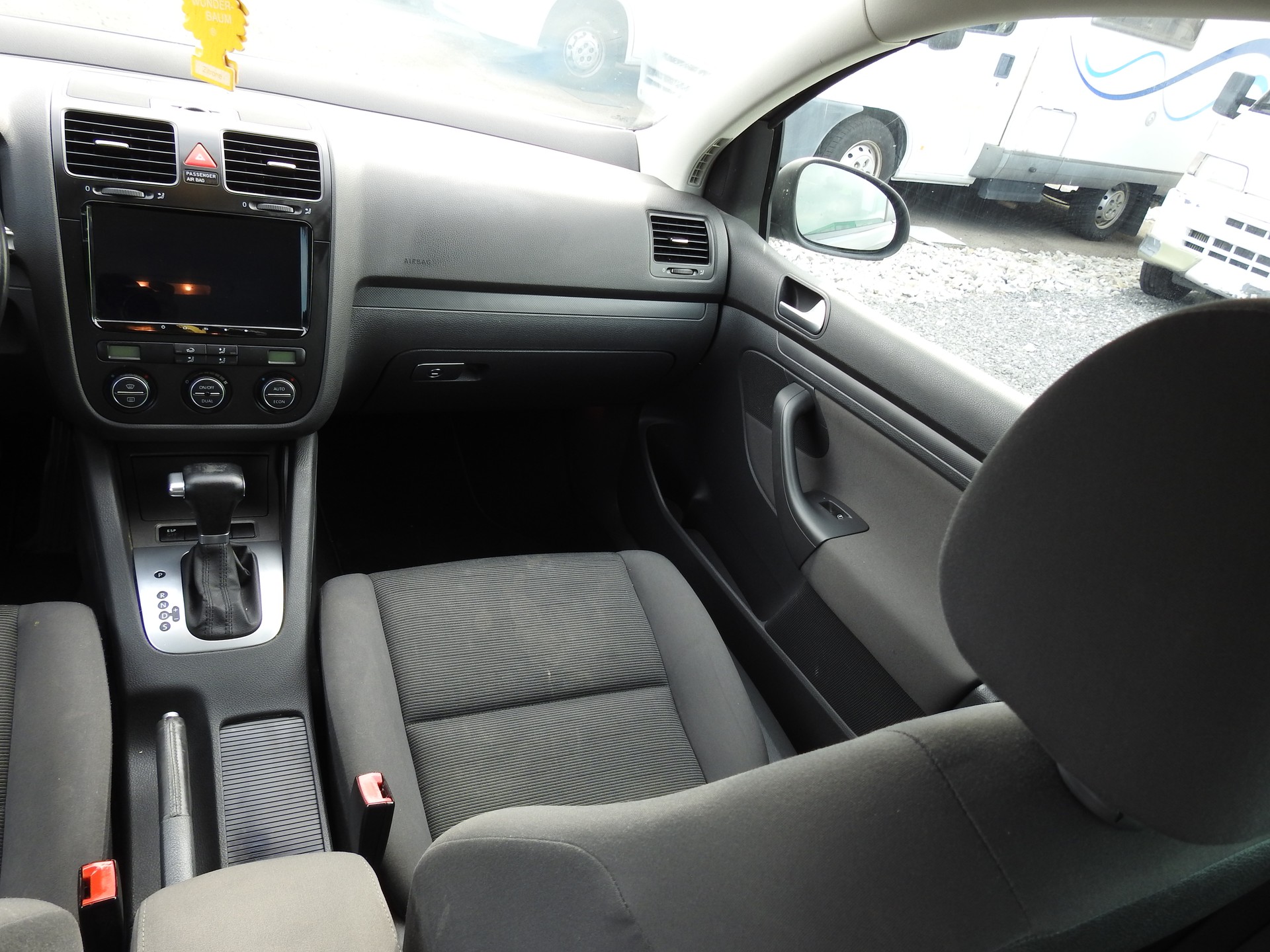 VW Golf 1.6 FSI Trendline-image-17