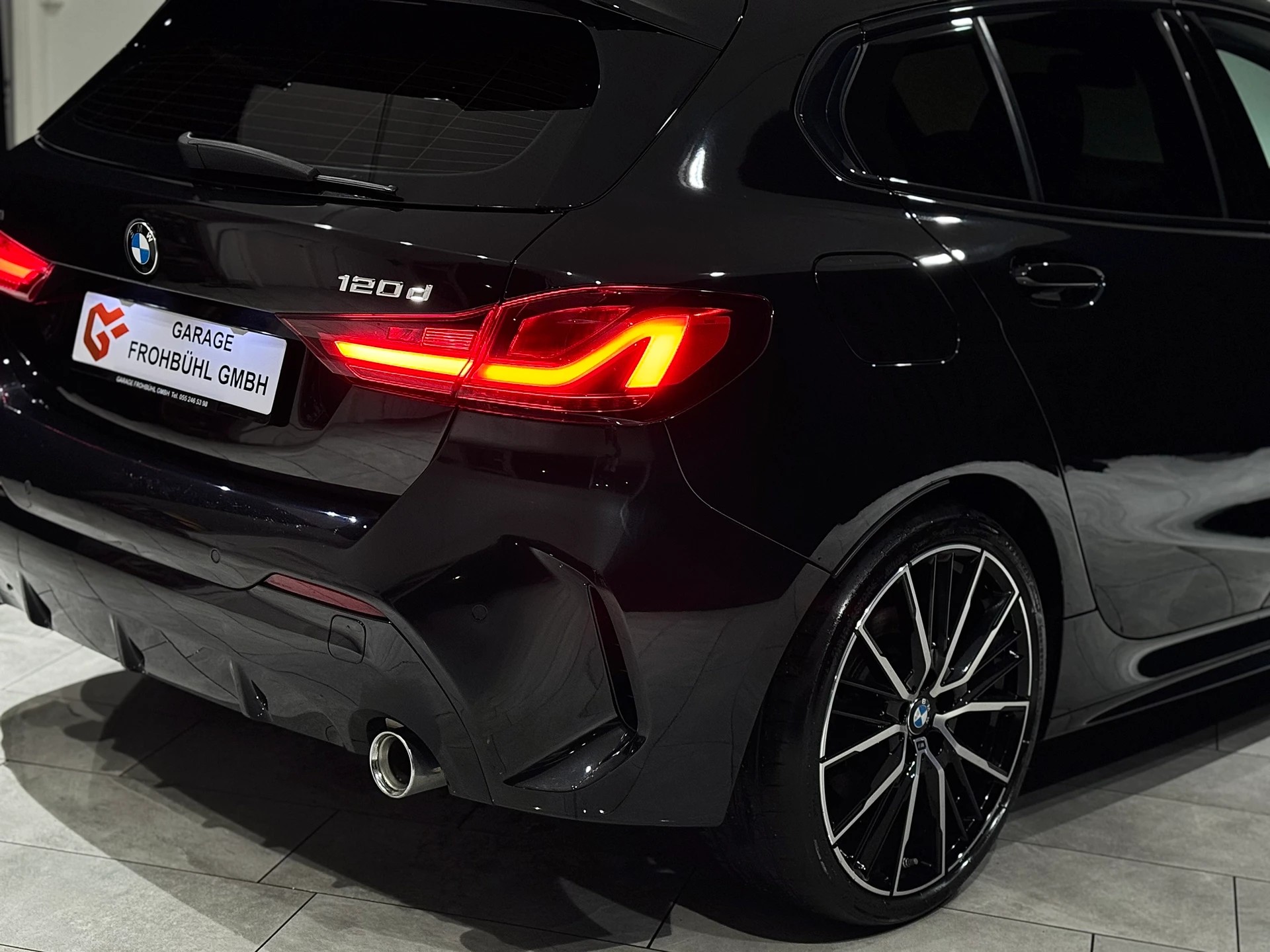 BMW 120d xDrive Steptronic M Sport-image-8