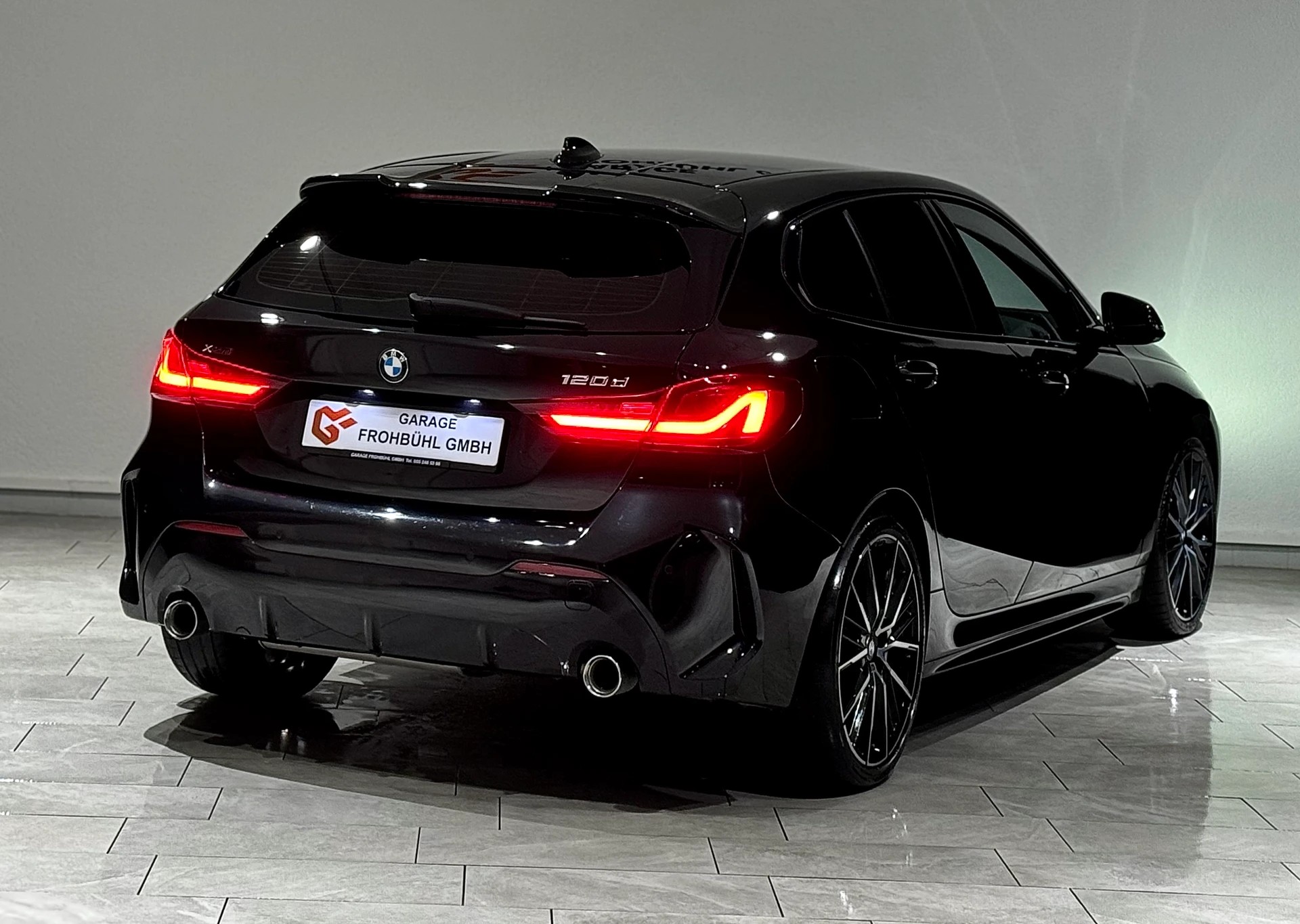 BMW 120d xDrive Steptronic M Sport-image-3