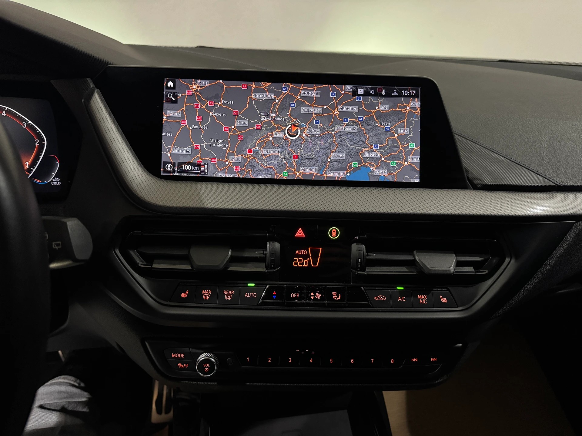 BMW 120d xDrive Steptronic M Sport-image-14