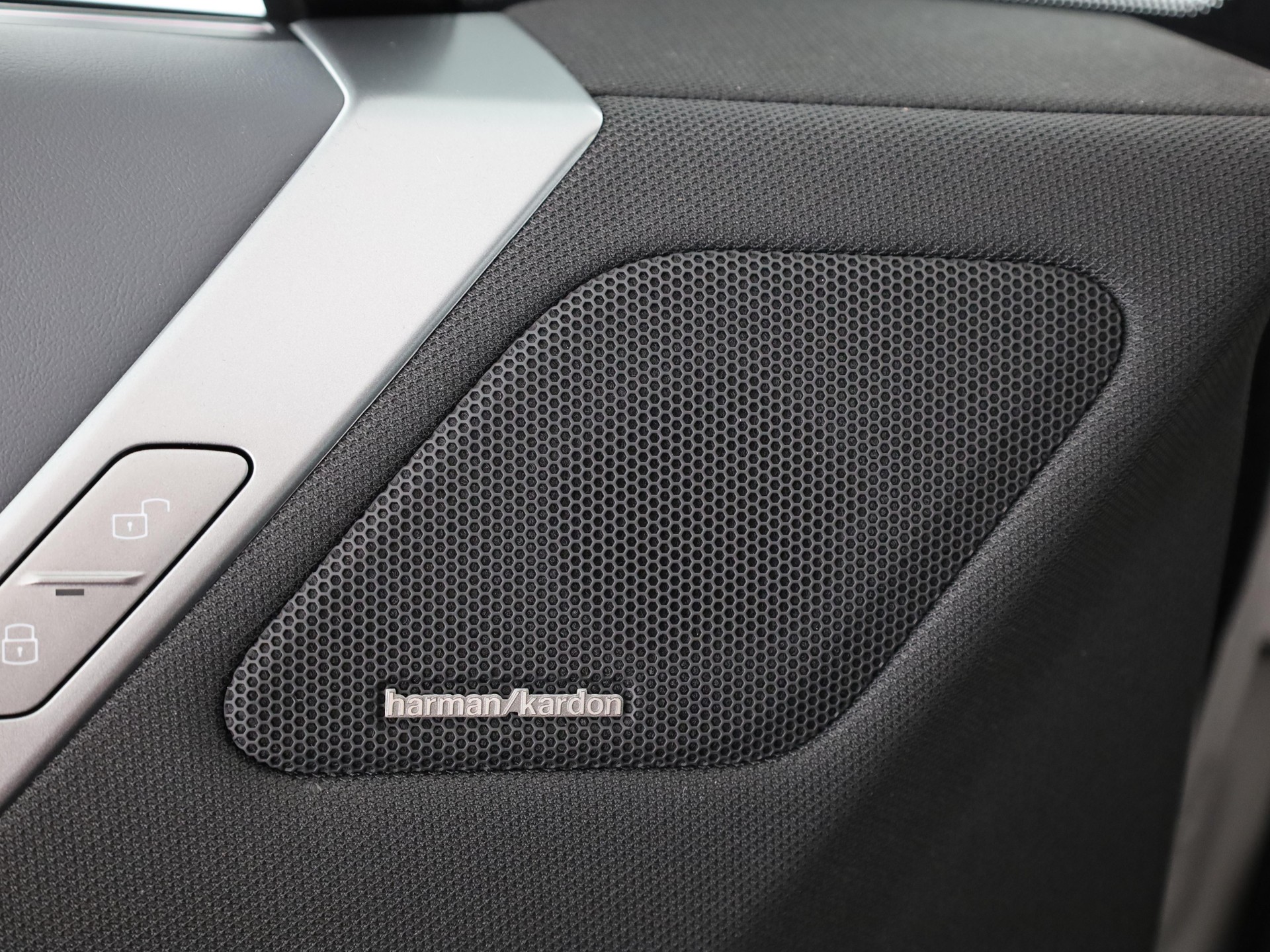 BMW iX I20 xDrive60-image-13