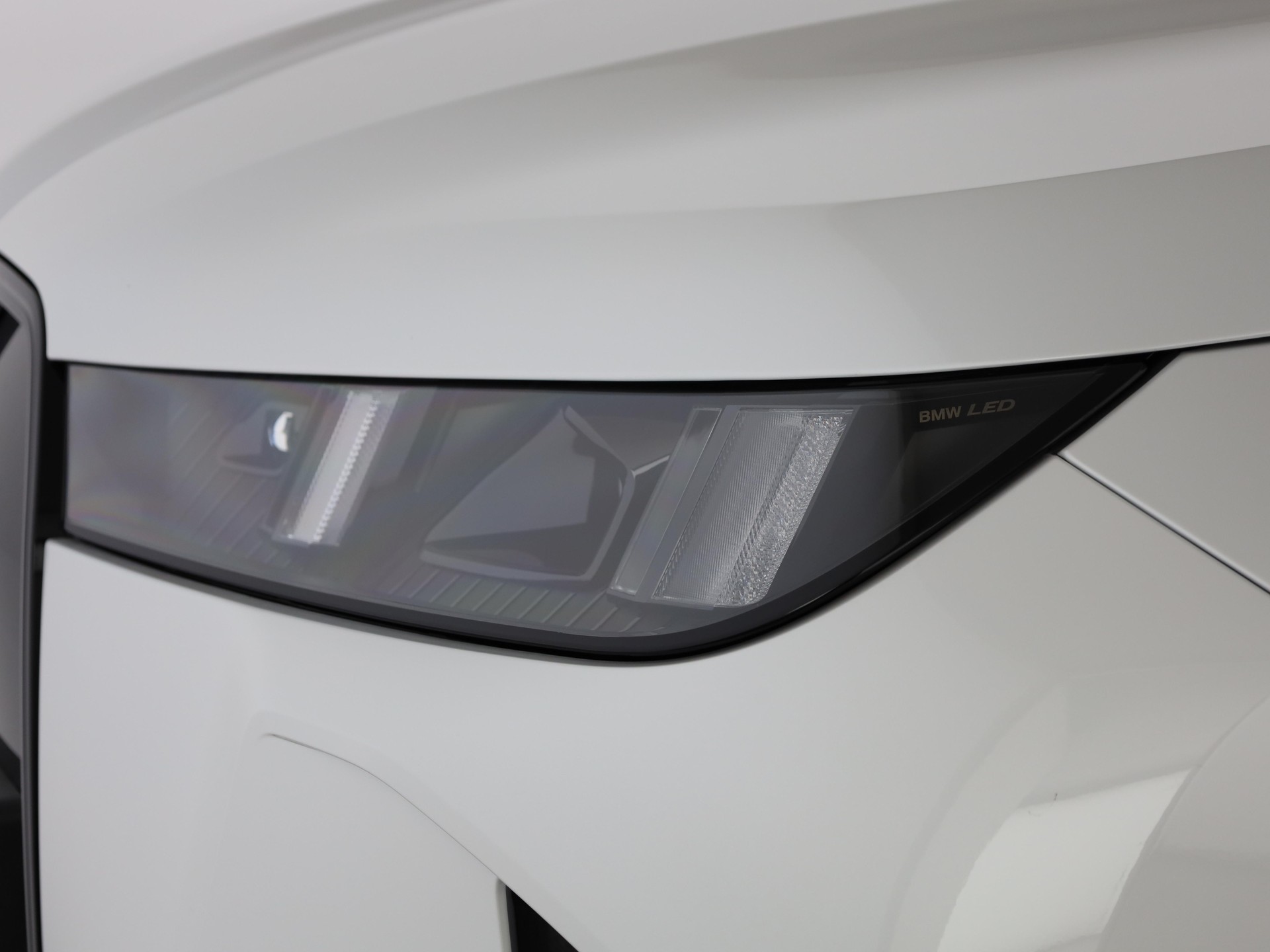 BMW iX I20 xDrive60-image-6