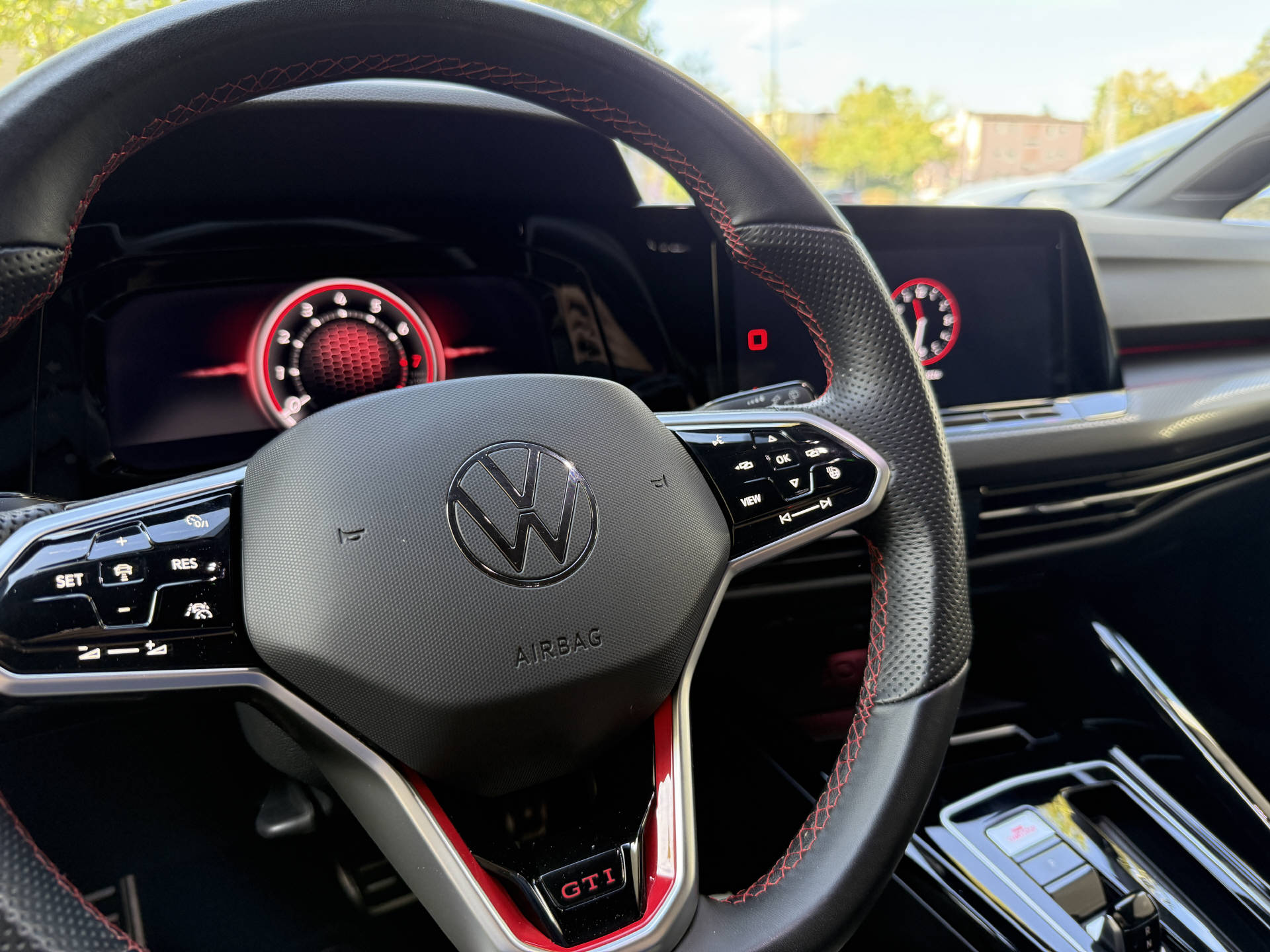 VW Golf VIII 2.0 TSI GTI DSG-image-10