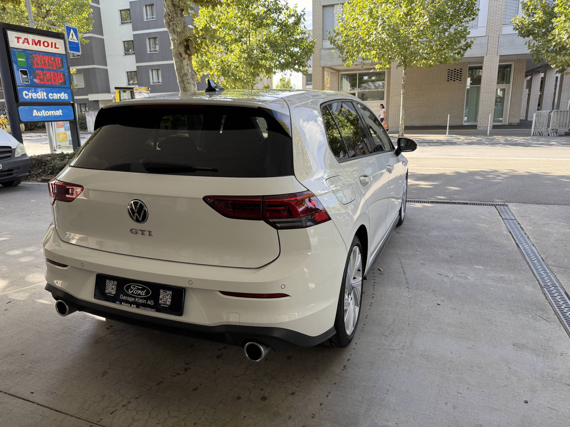 VW Golf VIII 2.0 TSI GTI DSG-showroom-element-3