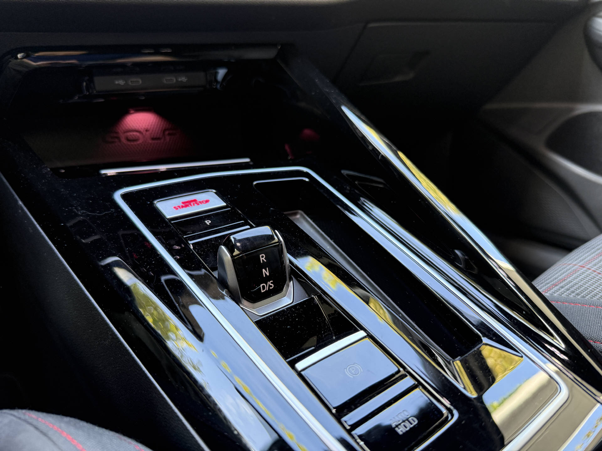 VW Golf VIII 2.0 TSI GTI DSG-image-14