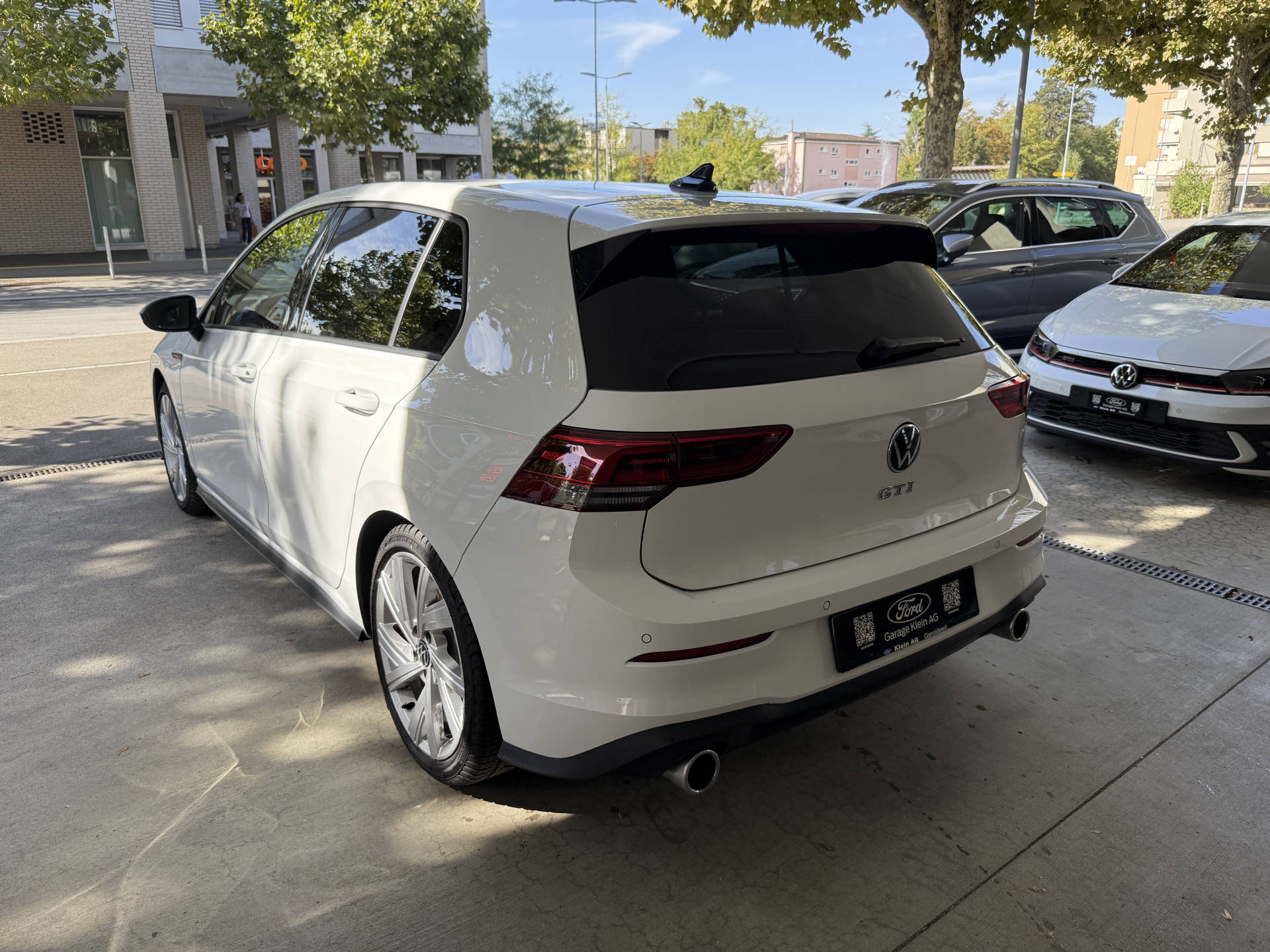 VW Golf VIII 2.0 TSI GTI DSG-showroom-element-2
