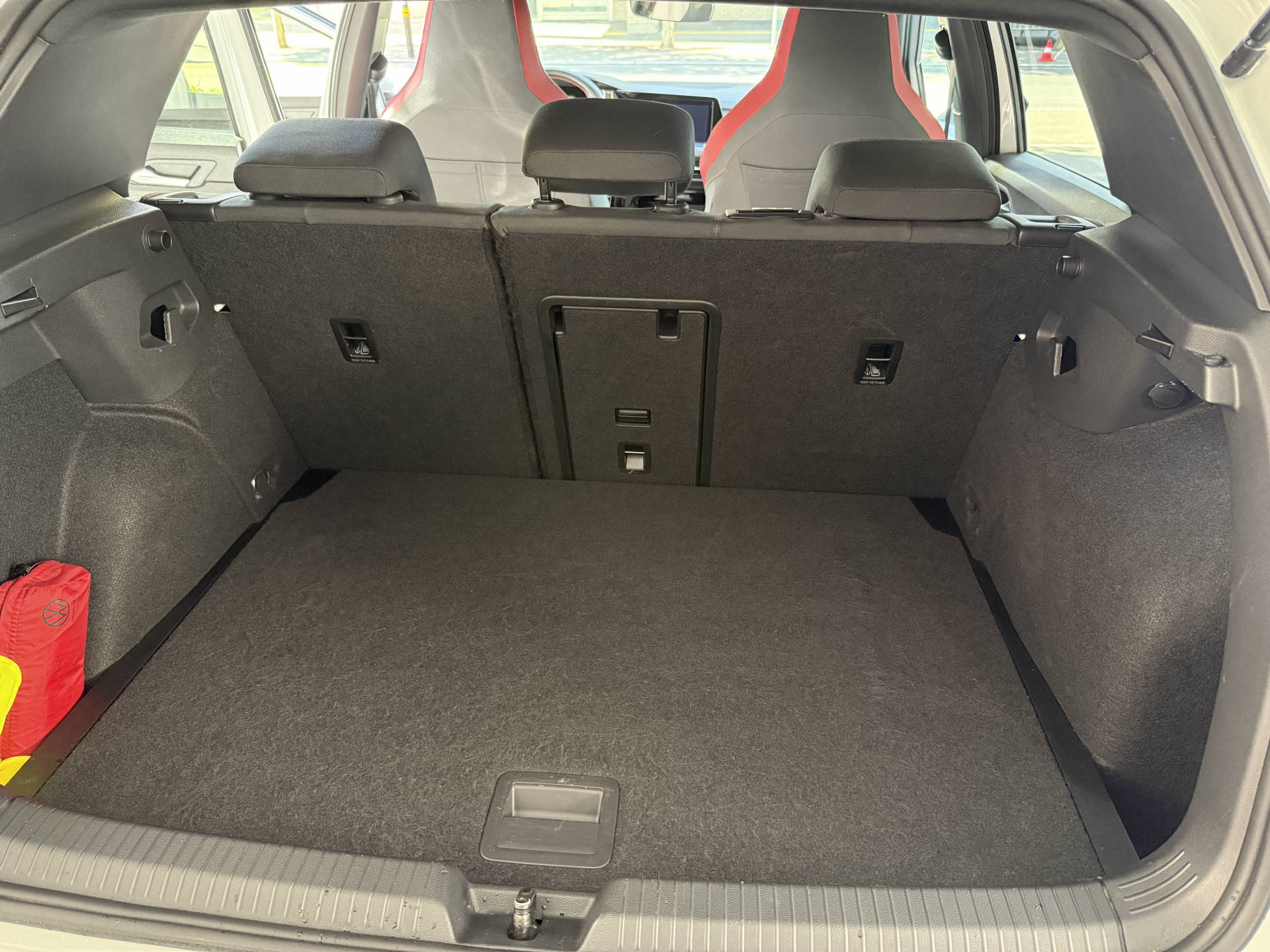 VW Golf VIII 2.0 TSI GTI DSG-image-15