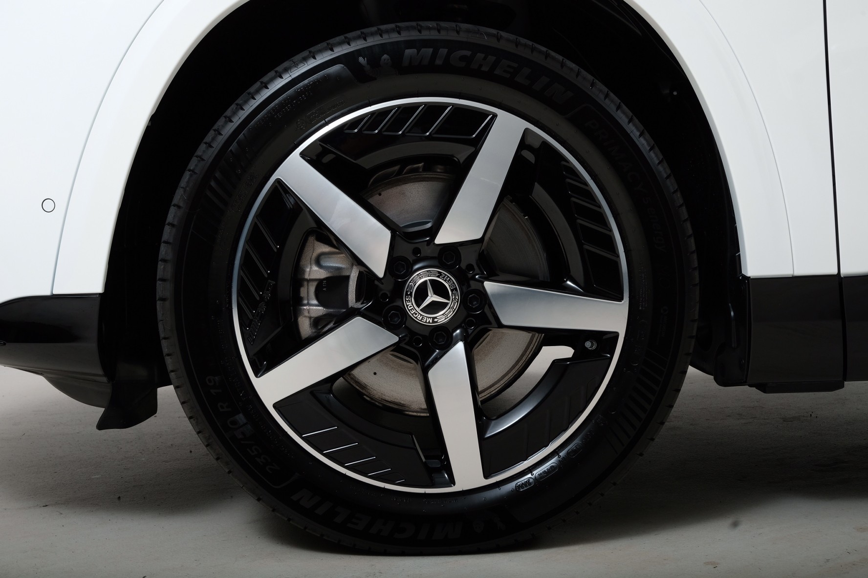 MERCEDES-BENZ GLB 220 4Matic X248-image-2
