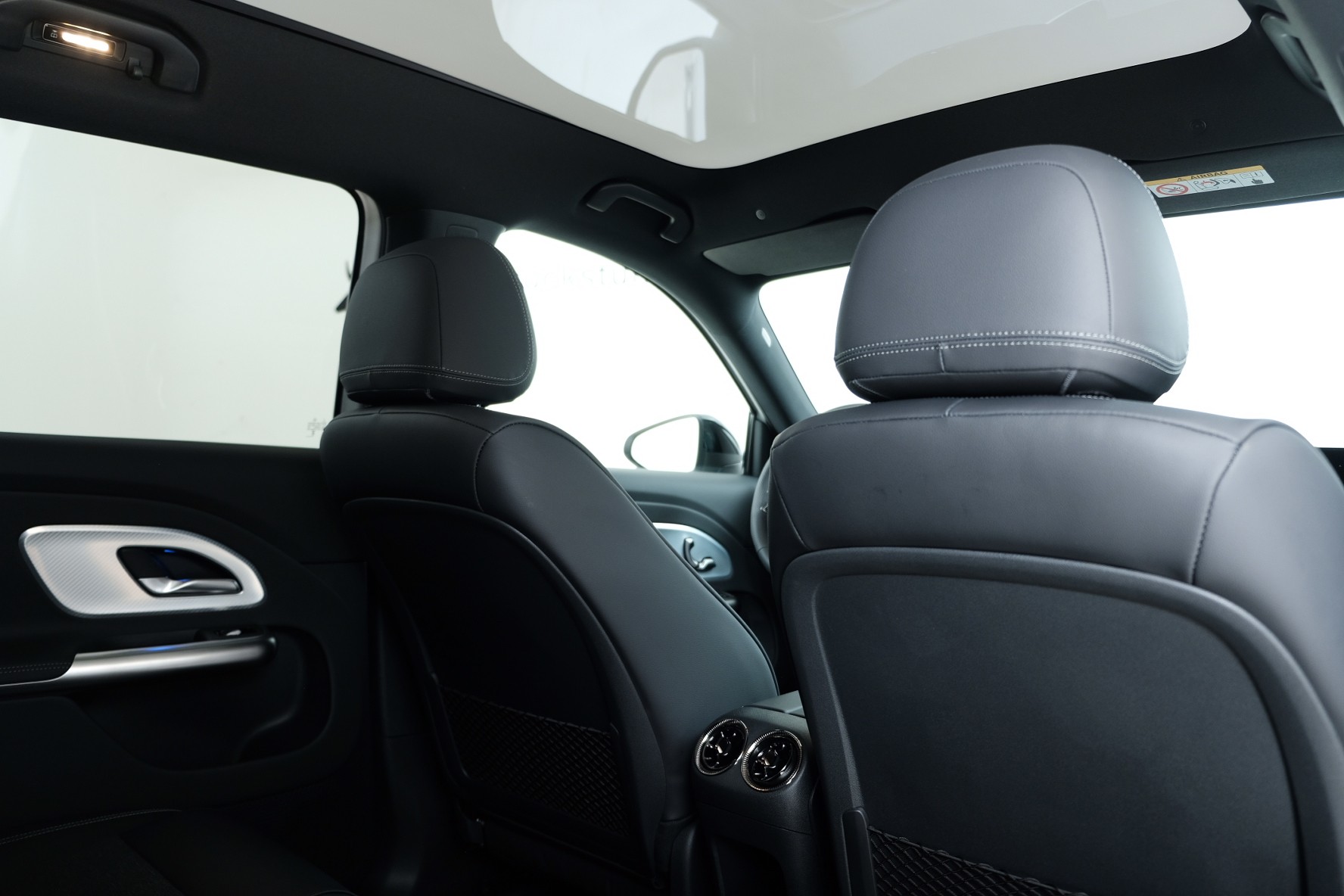 MERCEDES-BENZ GLB 220 4Matic X248-image-11