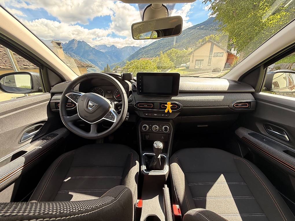 DACIA SANDERO-image-2