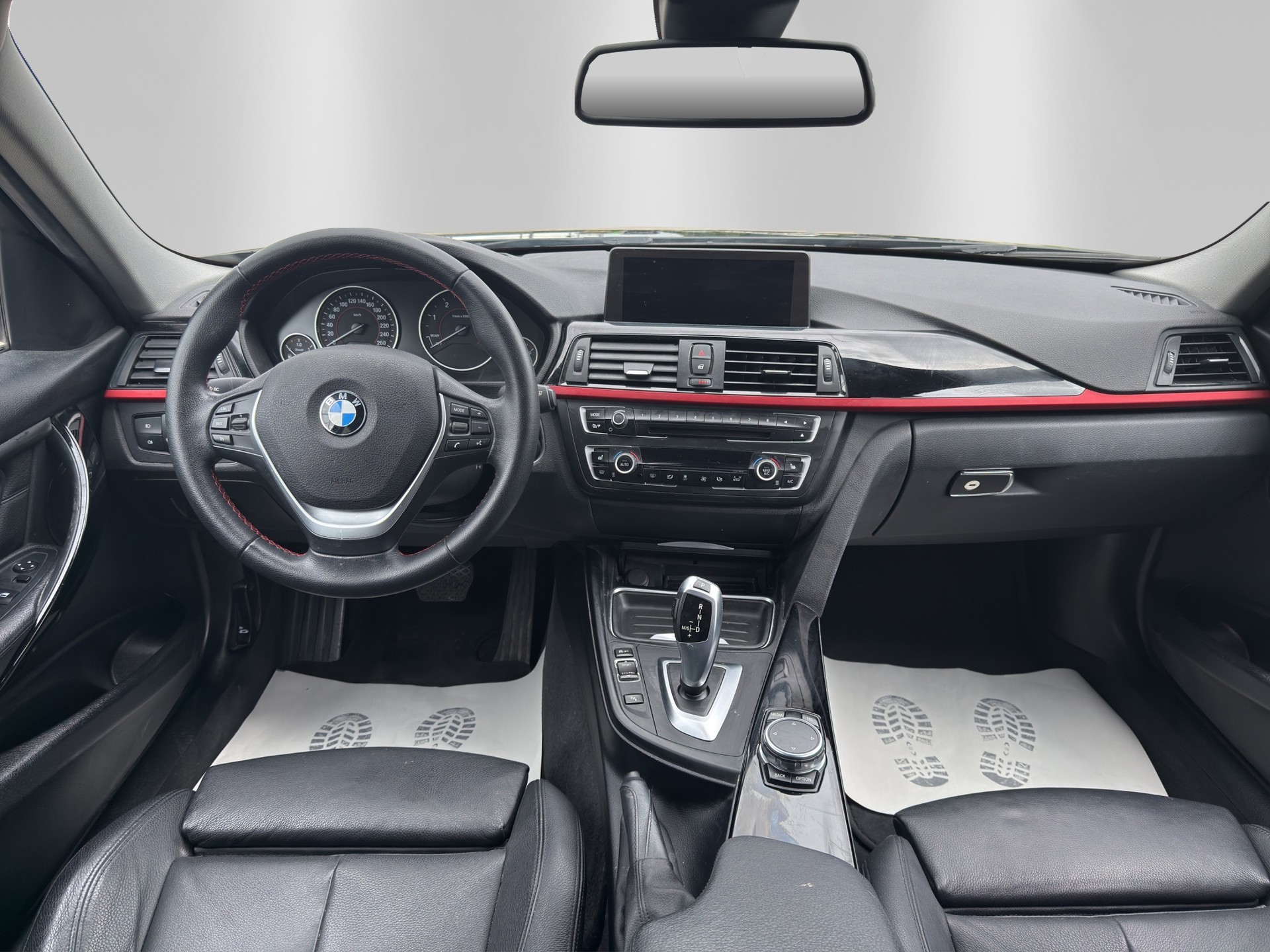 BMW 320d xDrive Touring Sport Line Steptronic-image-8