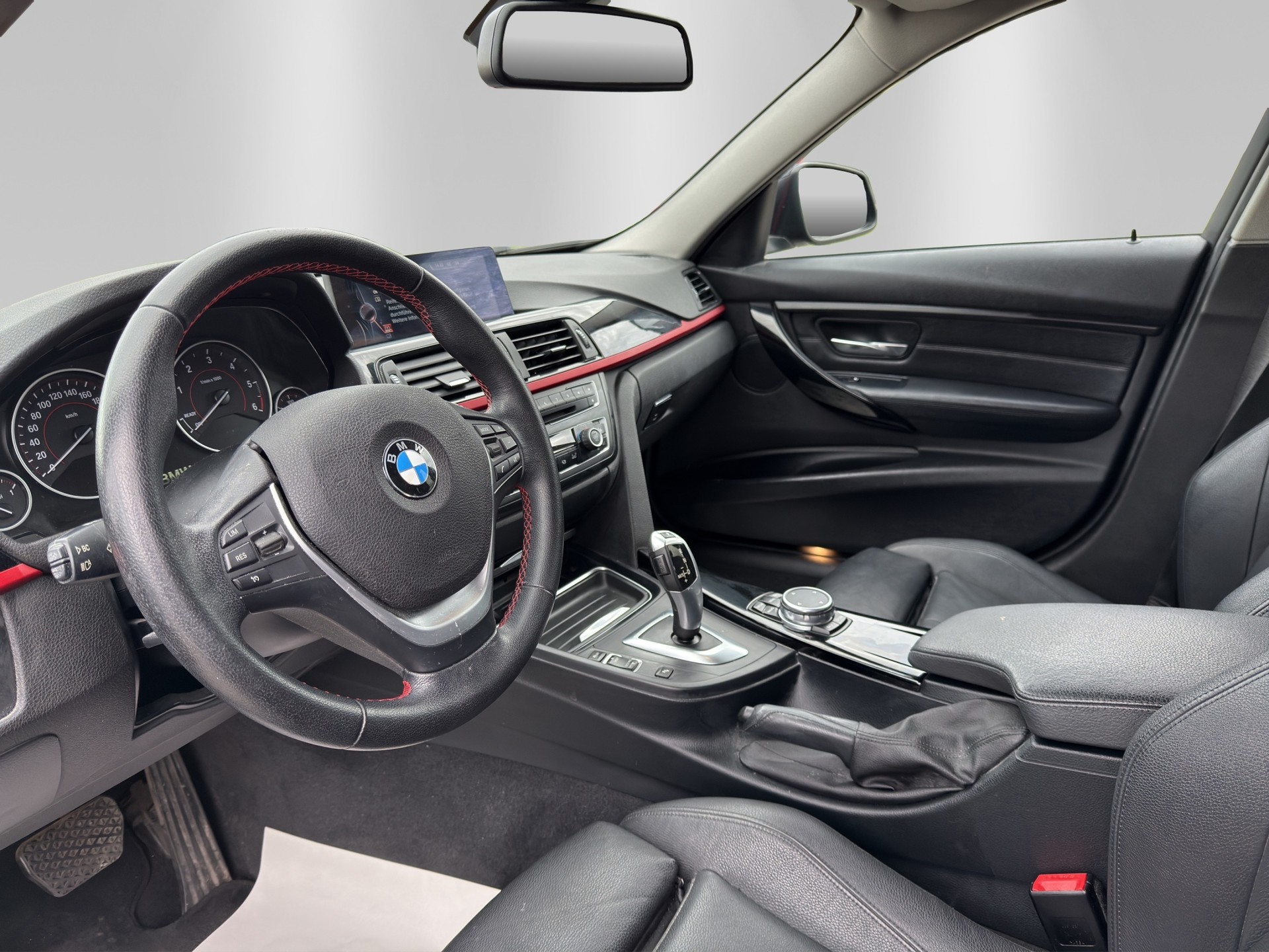 BMW 320d xDrive Touring Sport Line Steptronic-image-7
